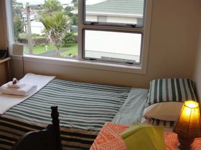 Bedroom, Bed in Leigh Panorama B&B