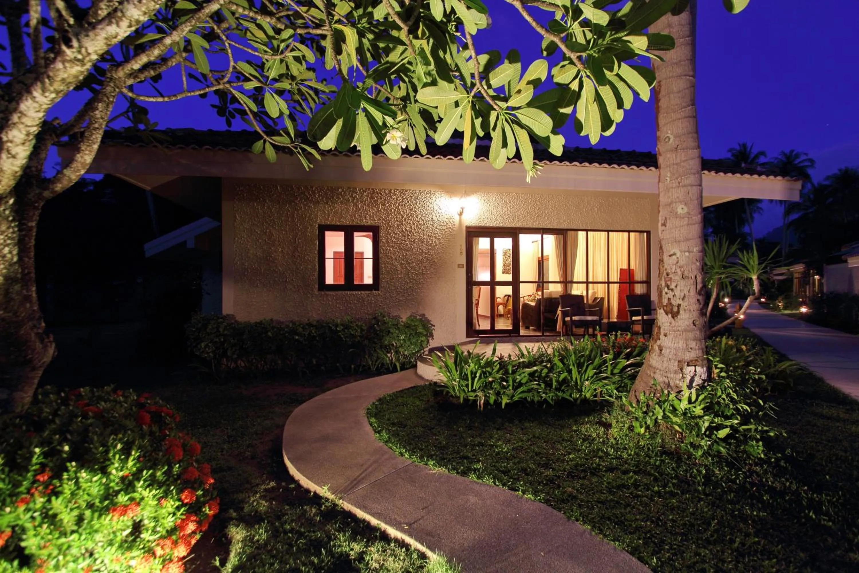 Garden in The Siam Residence Boutique Resort