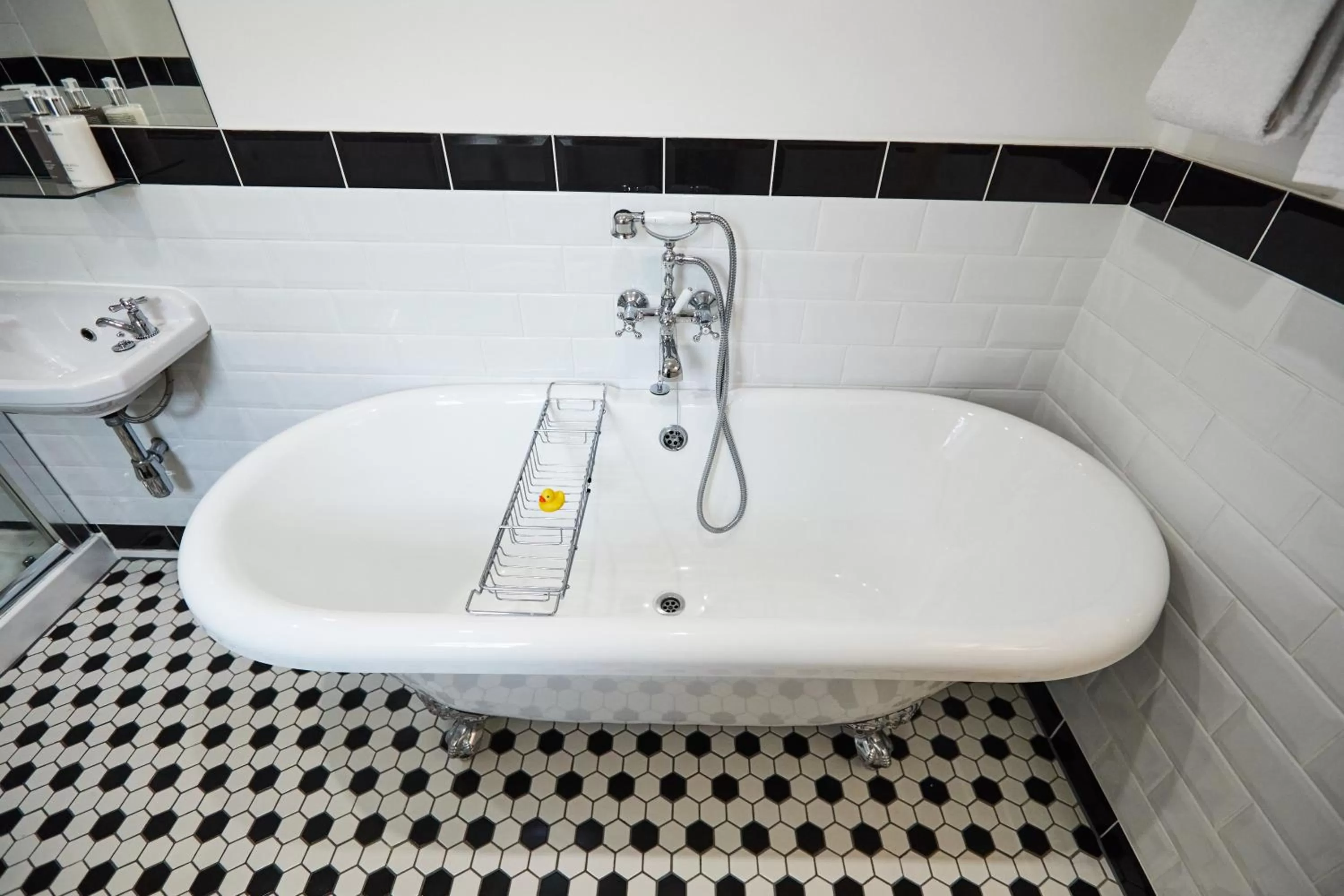 Bath in The Lawrence