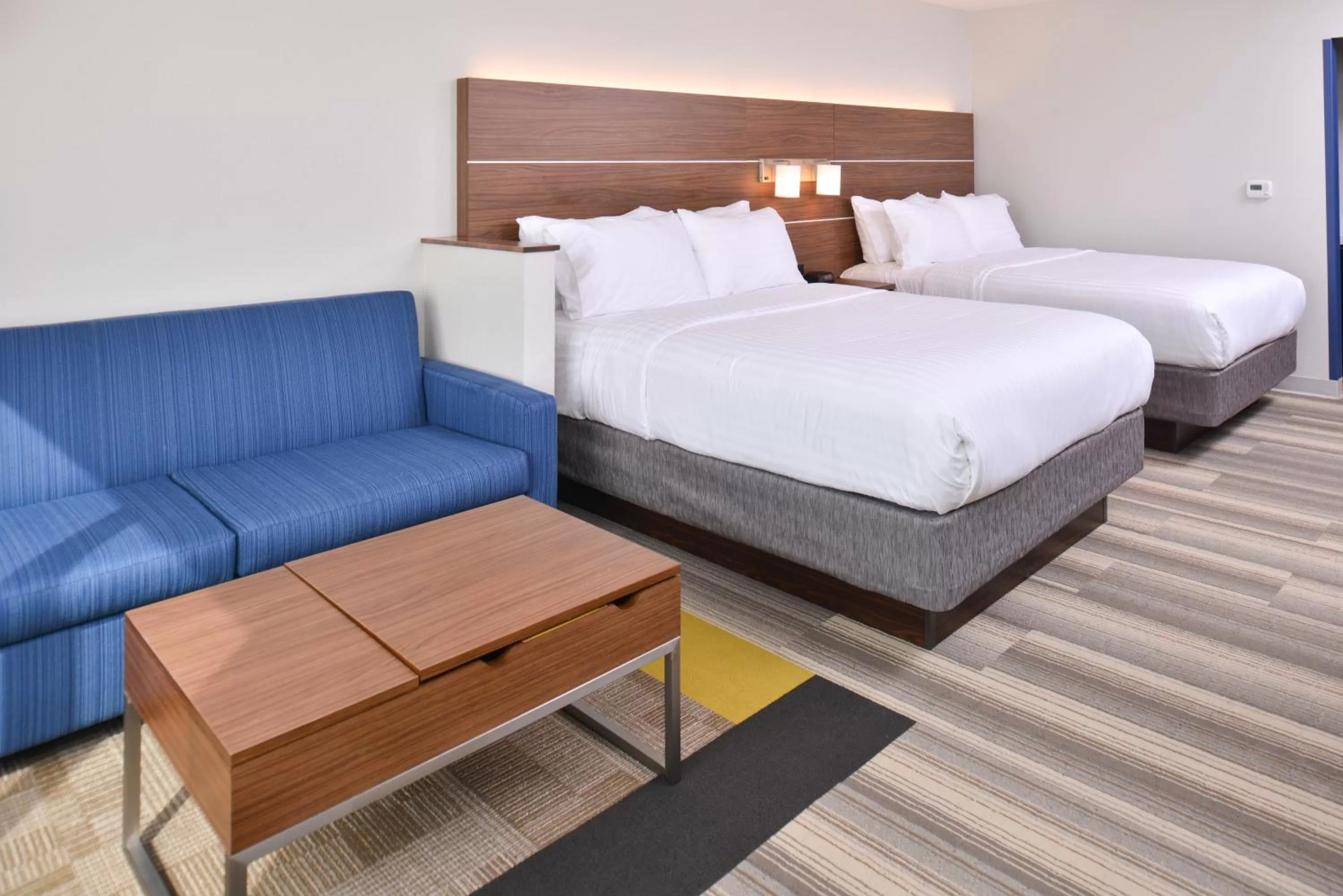 Photo of the whole room, Bed in Holiday Inn Express & Suites Omaha Airport by IHG