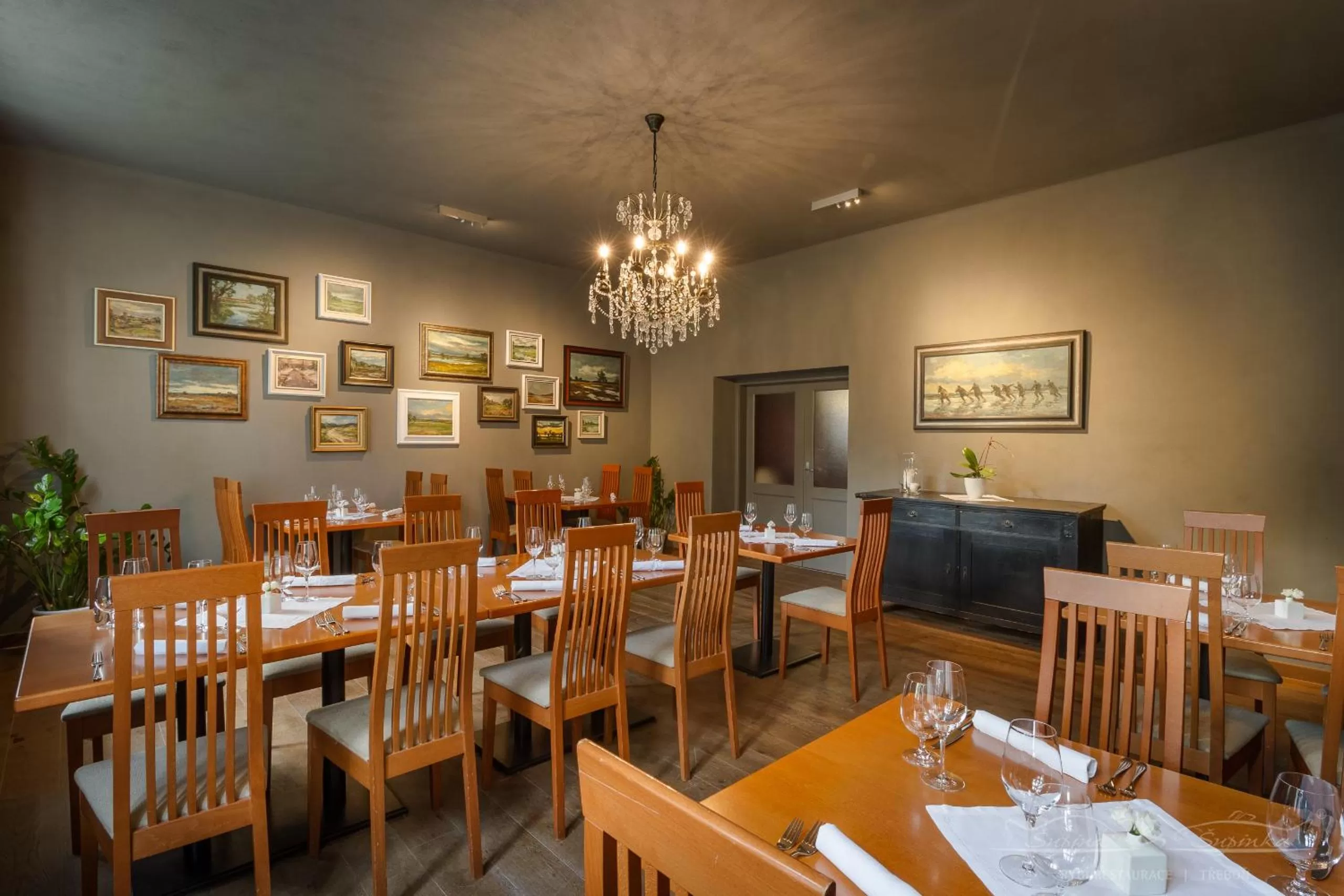 Restaurant/places to eat in Apartmány Šupina