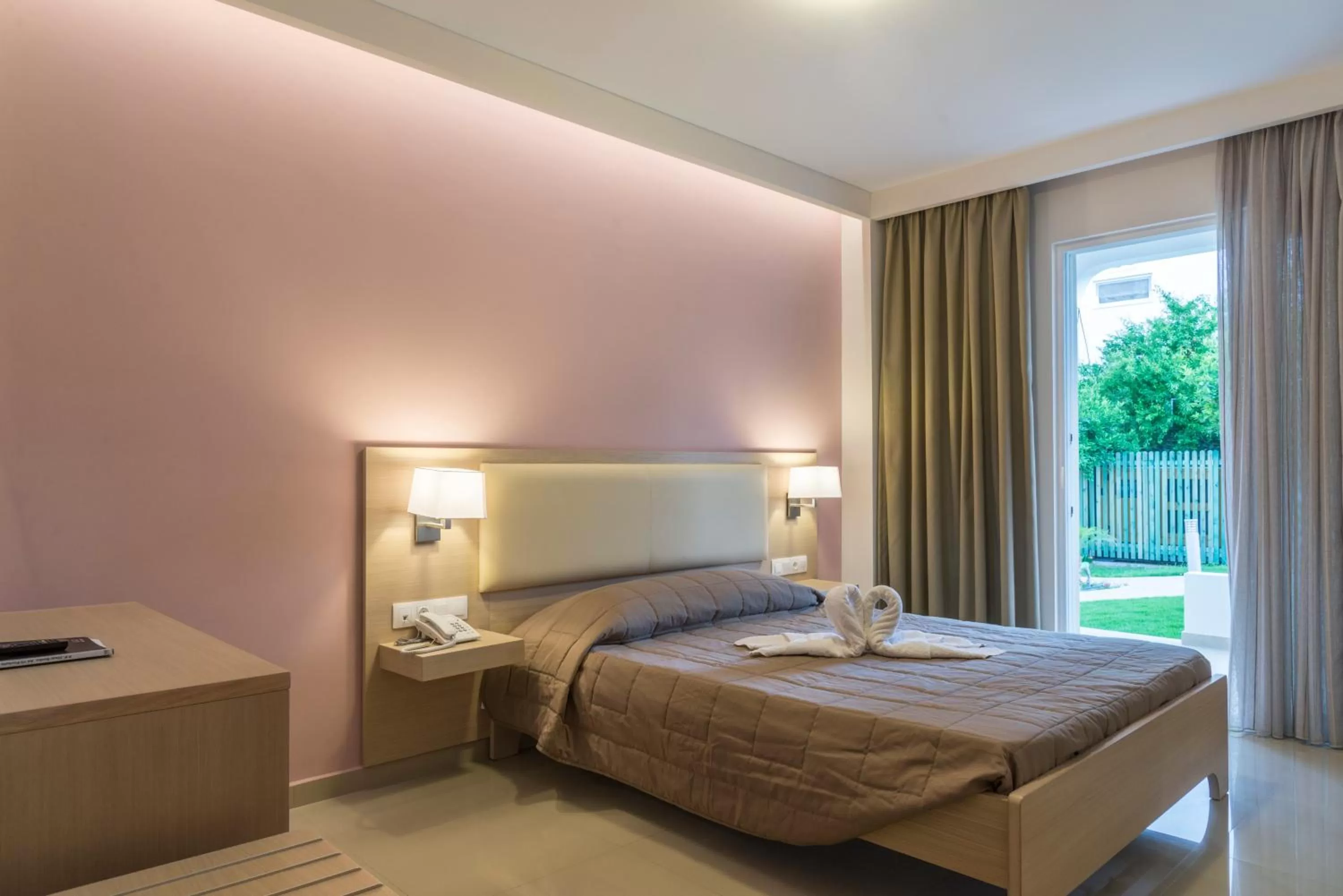 Photo of the whole room, Bed in Agrelli Hotel & Suites