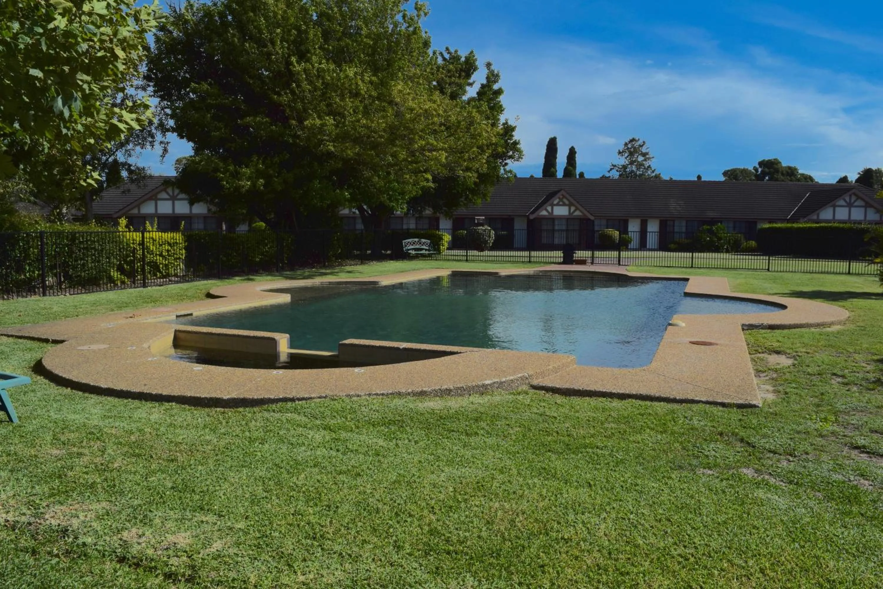 On site in Sir Francis Drake