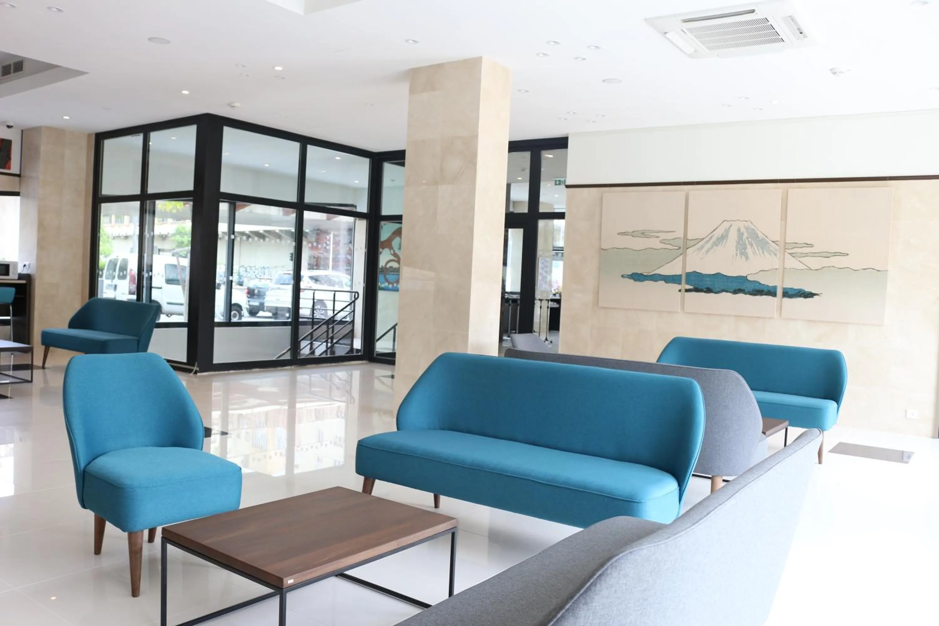 Lobby or reception in Toyoko INN Marseille Saint Charles