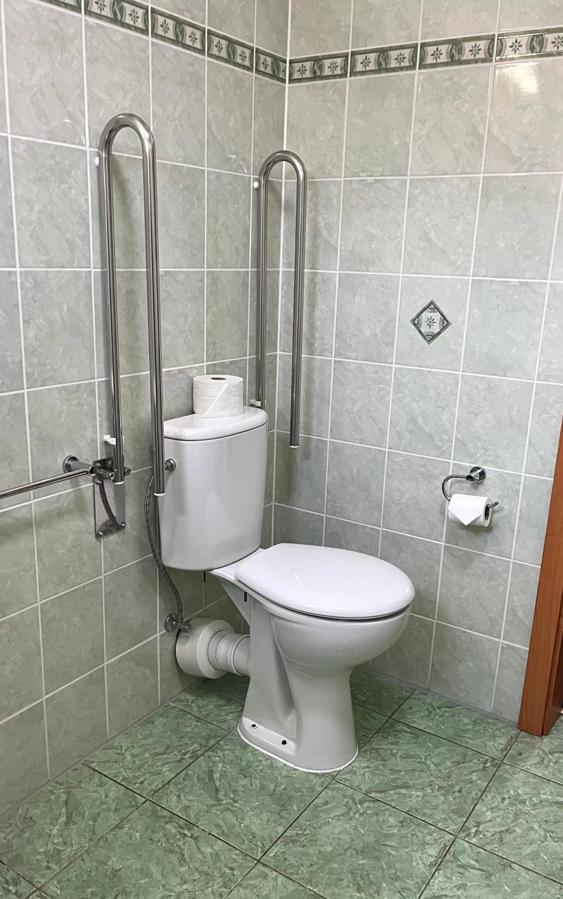 Toilet in Hotel Karolina