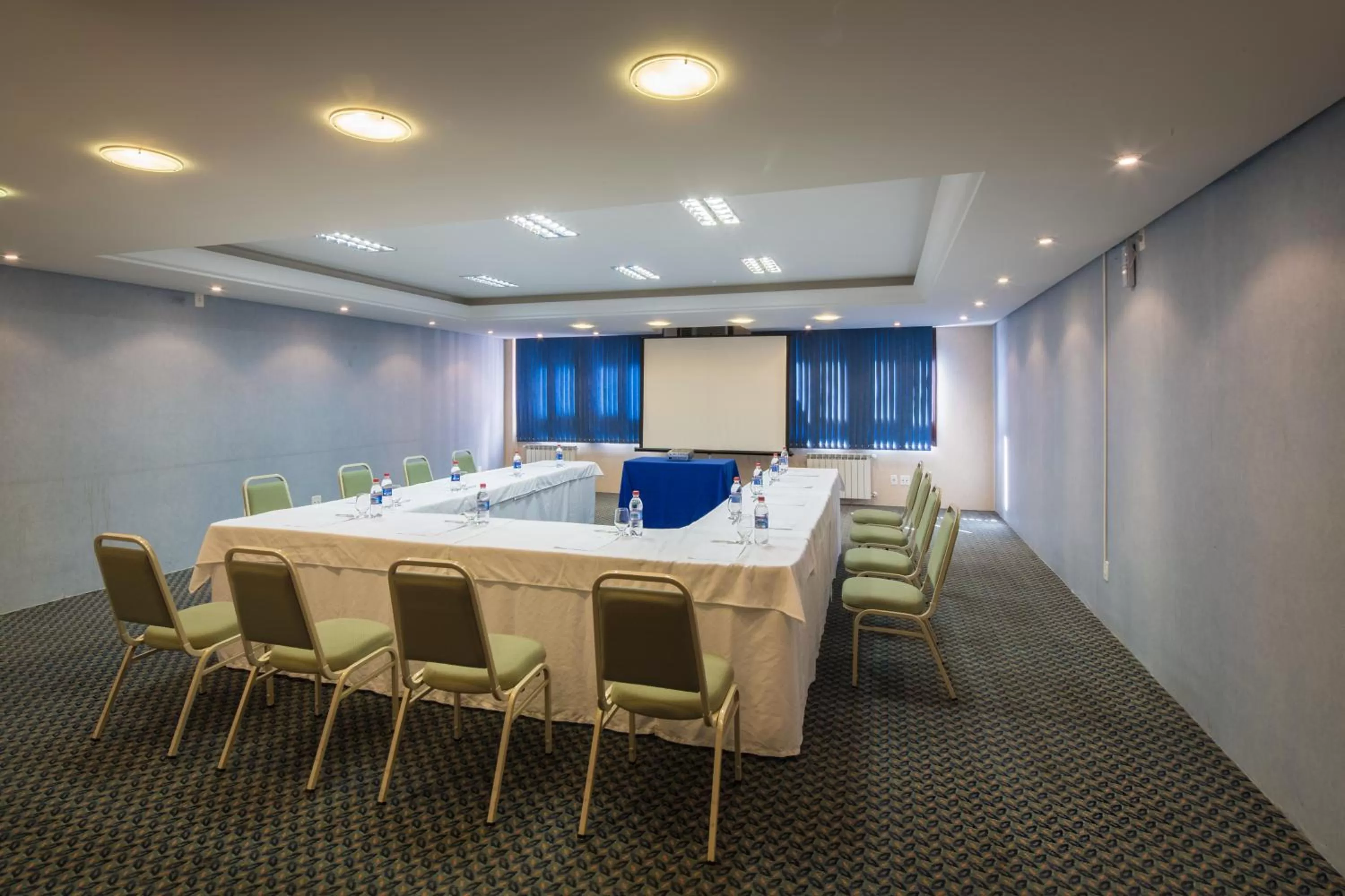 Meeting/conference room in Hotel Serra Nevada