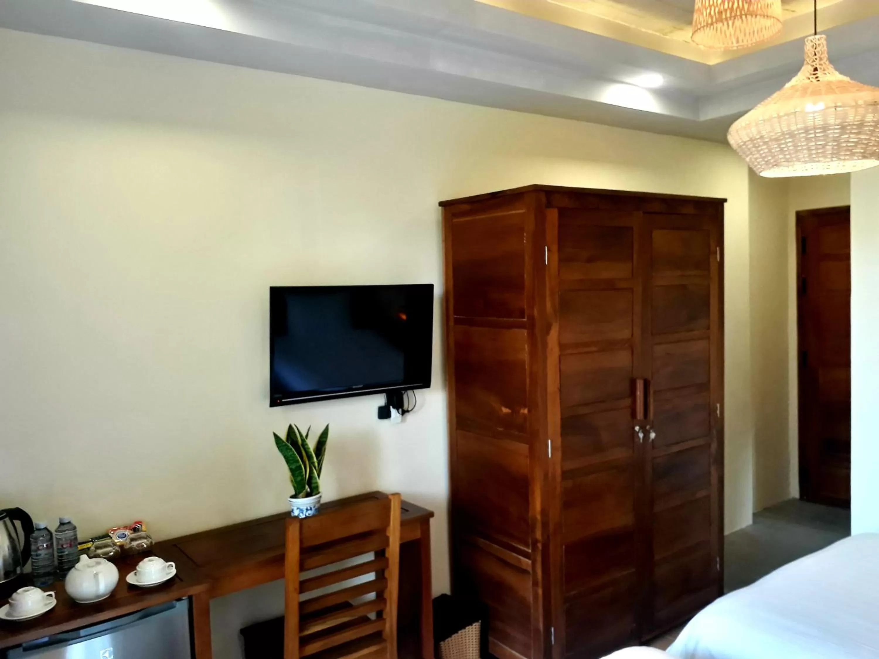 Bedroom, Bed in Pink Tulip Hoi An