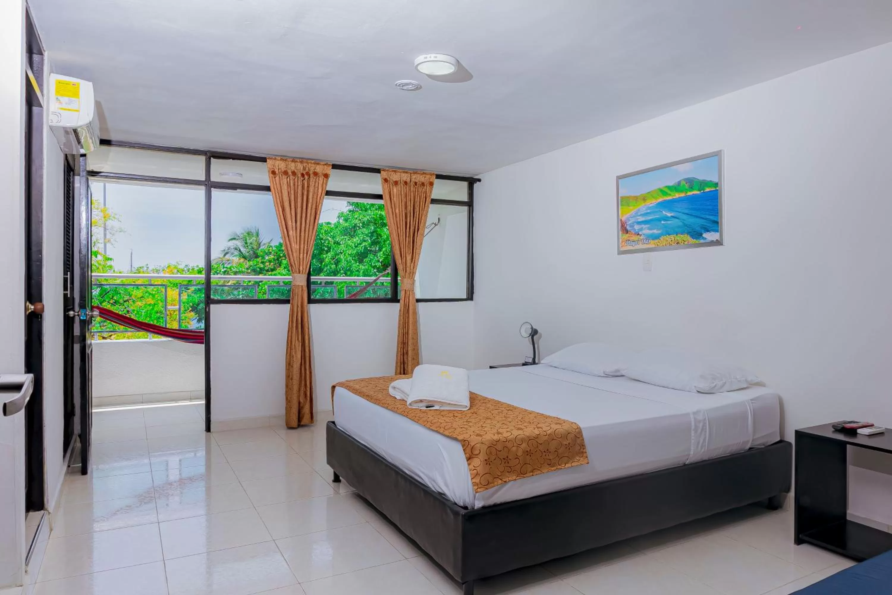 HOTEL SOL INN SANTA Marta