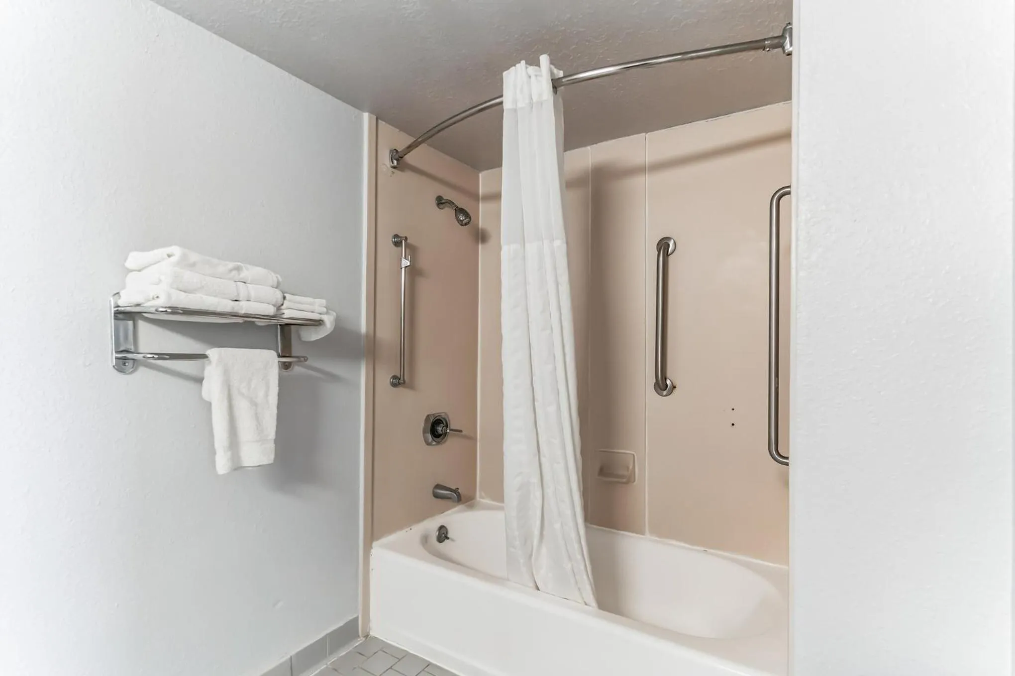 Bathroom in Vivo Living Kissimmee West