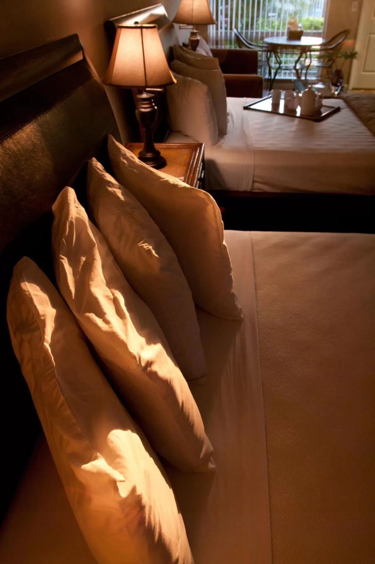 Photo of the whole room, Bed in Ocean Lodge