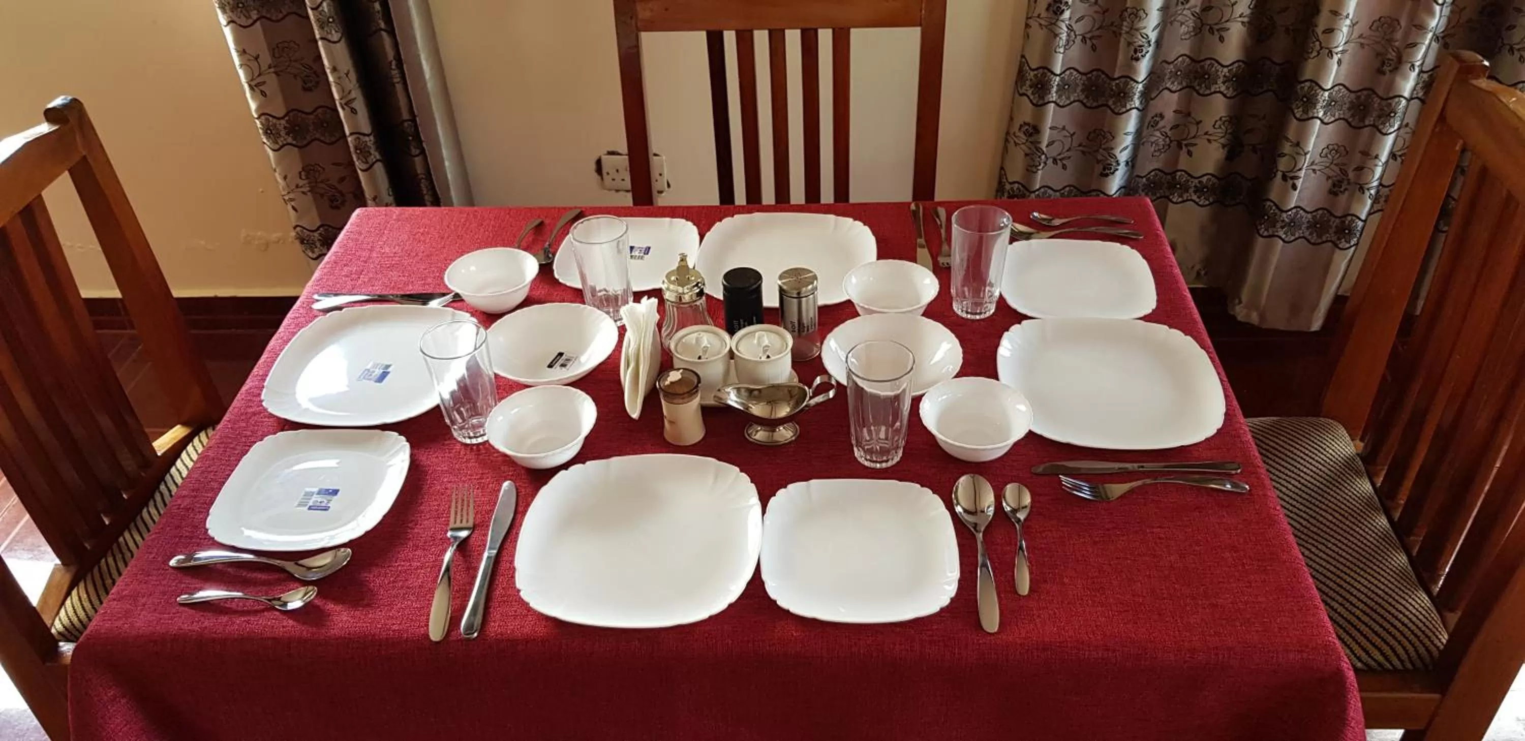 Restaurant/places to eat in Northern Pearl