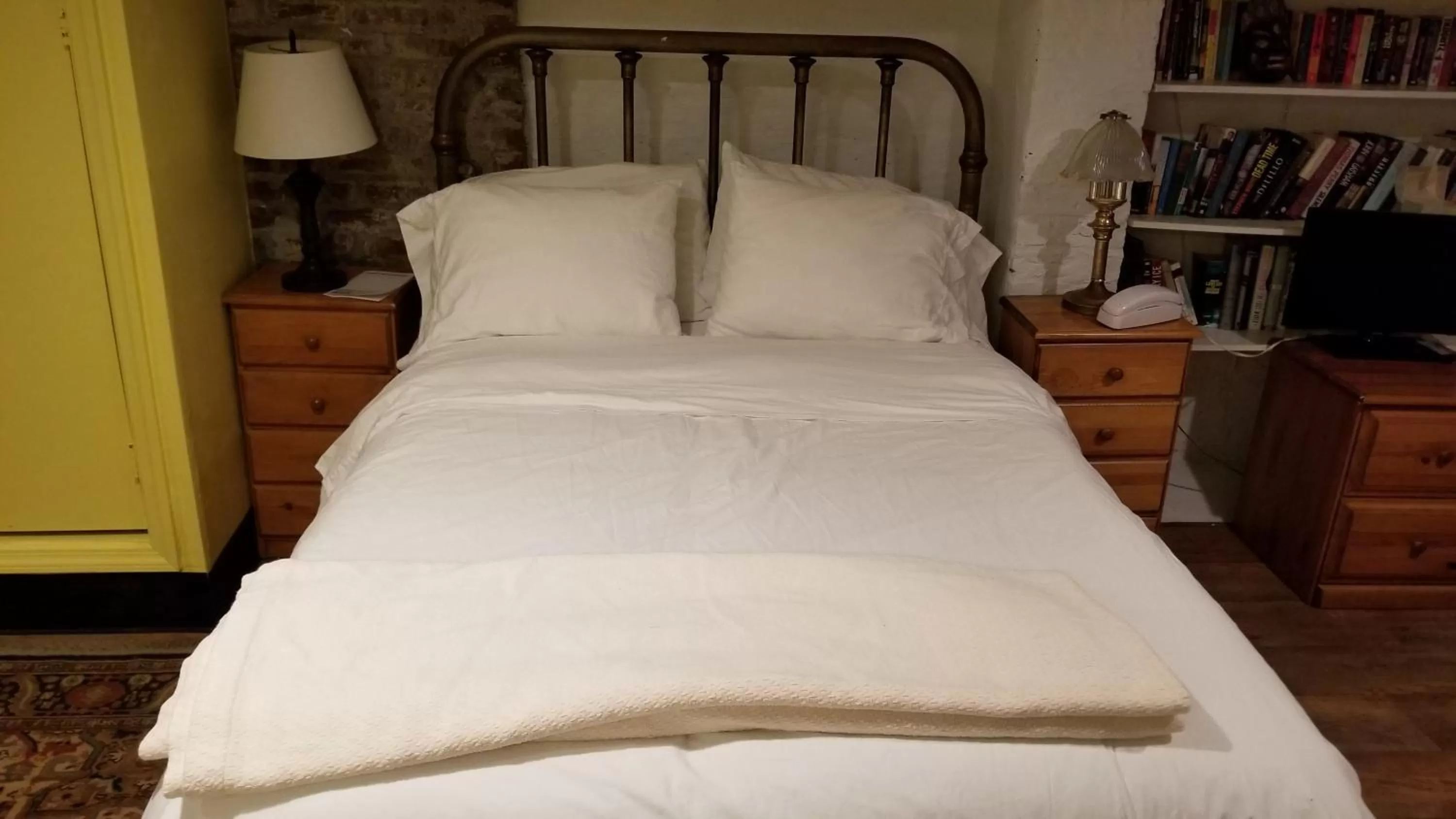 Bed in Incentra Village Hotel