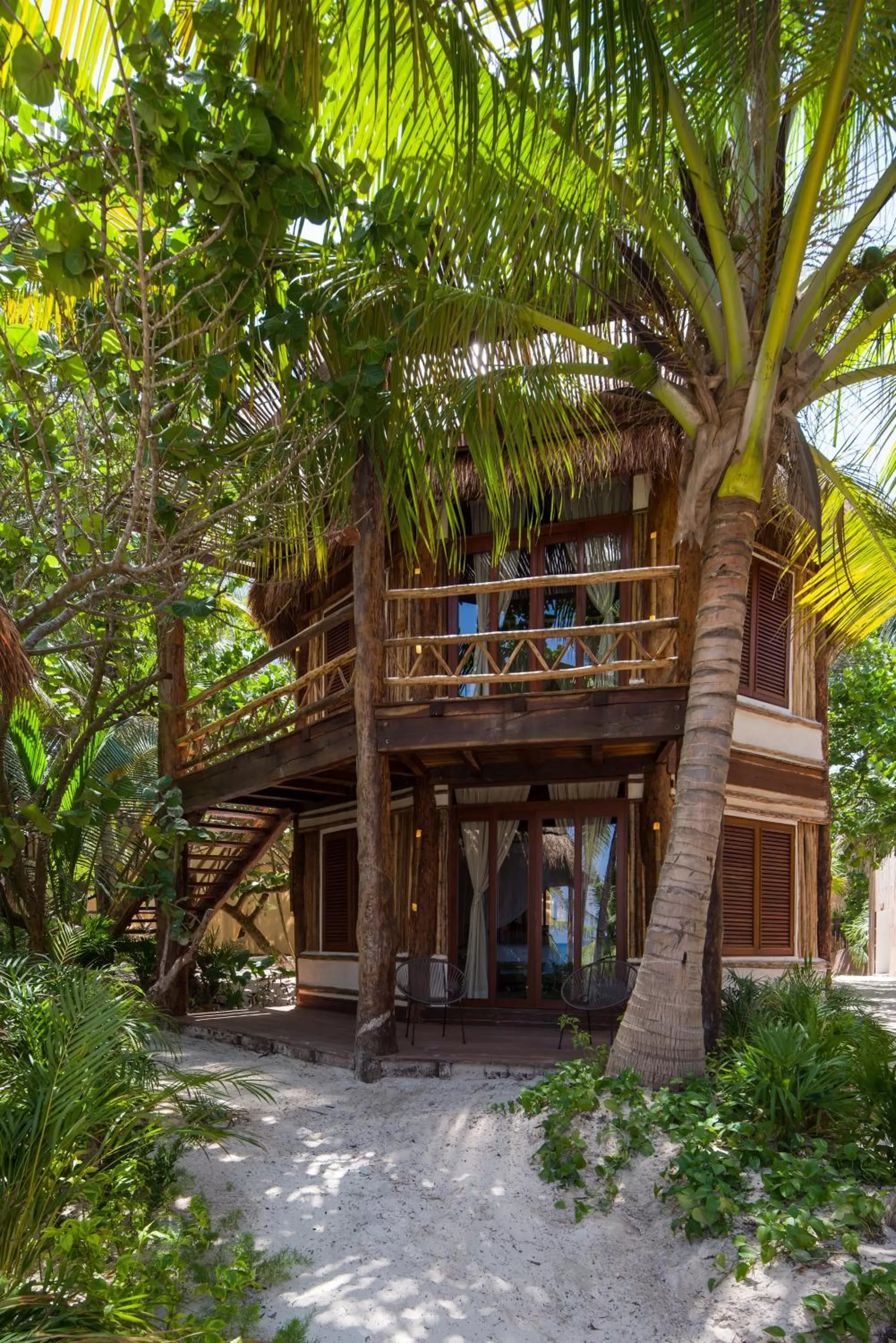 Property building in Delek Tulum