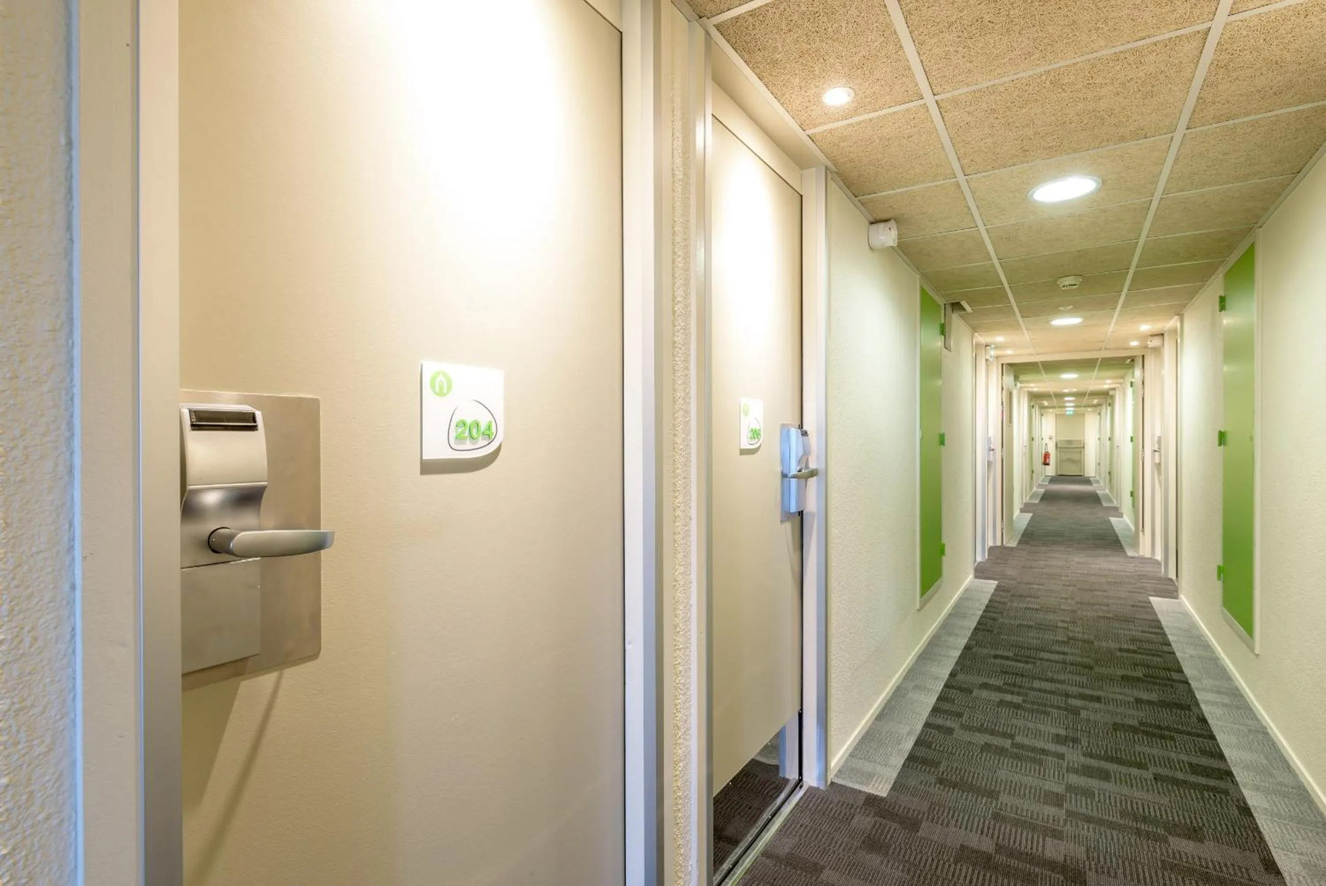 Area and facilities in Campanile Toulouse Purpan