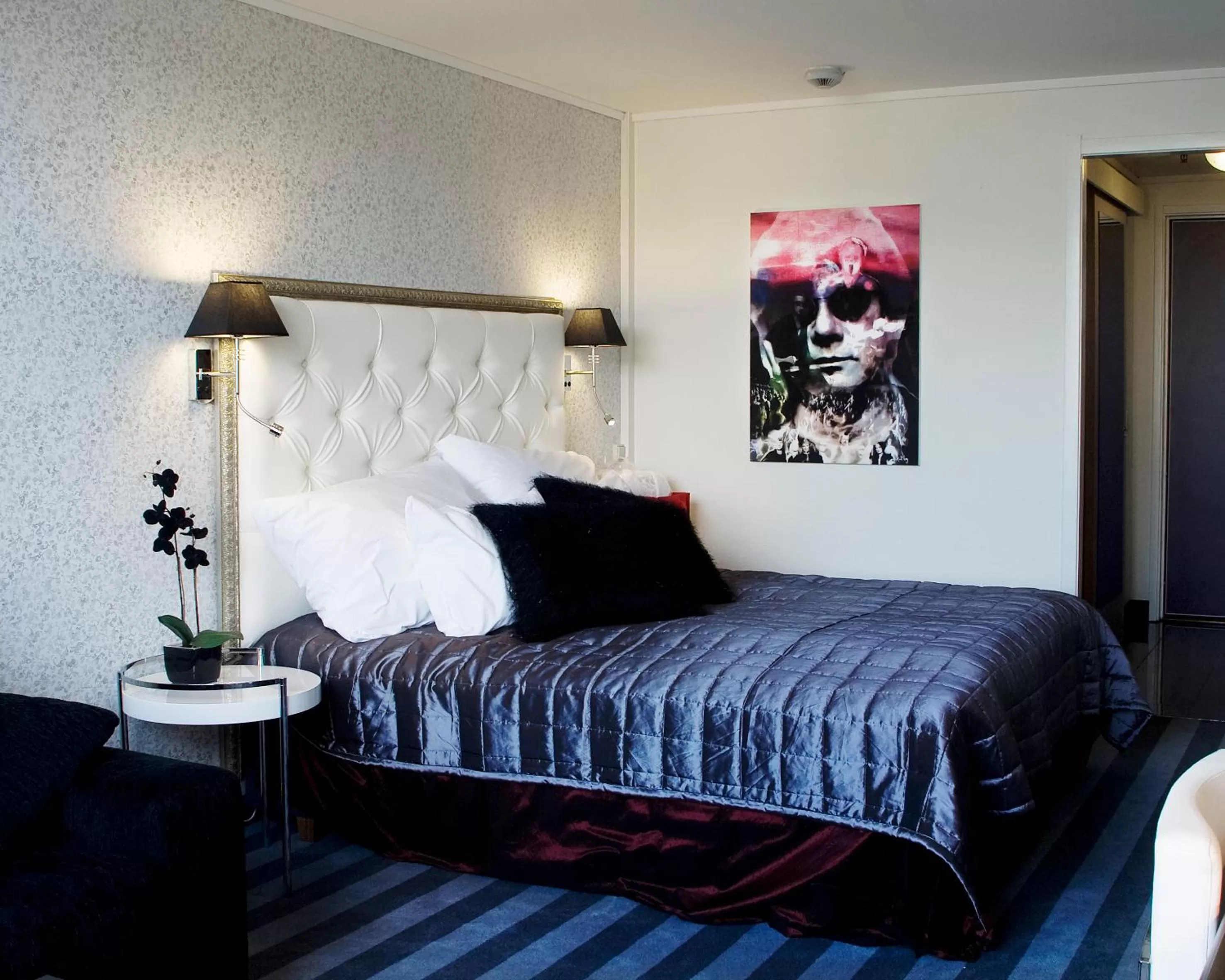 Bed in Home Hotel Grand Olav