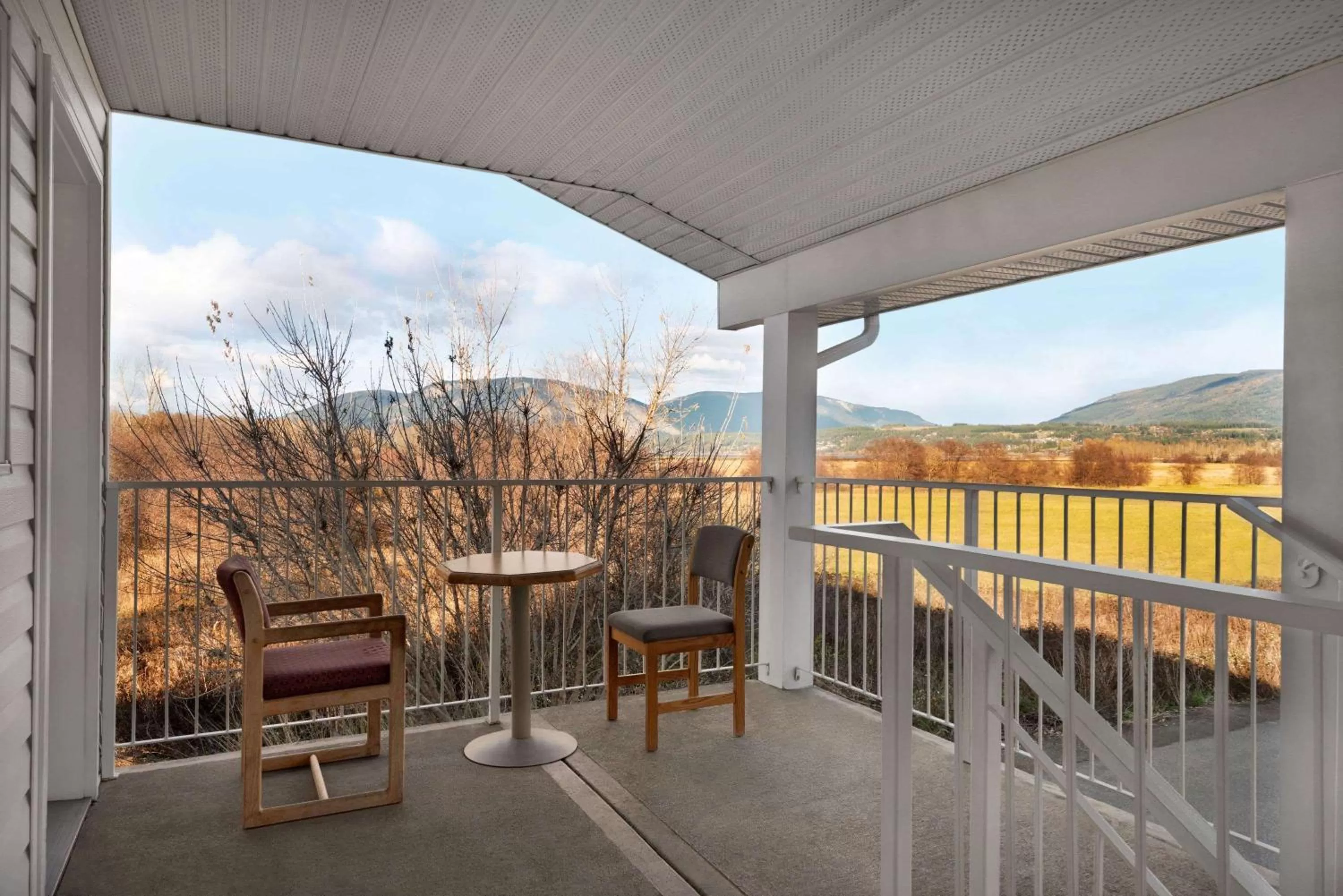 Property building in Travelodge by Wyndham Salmon Arm BC