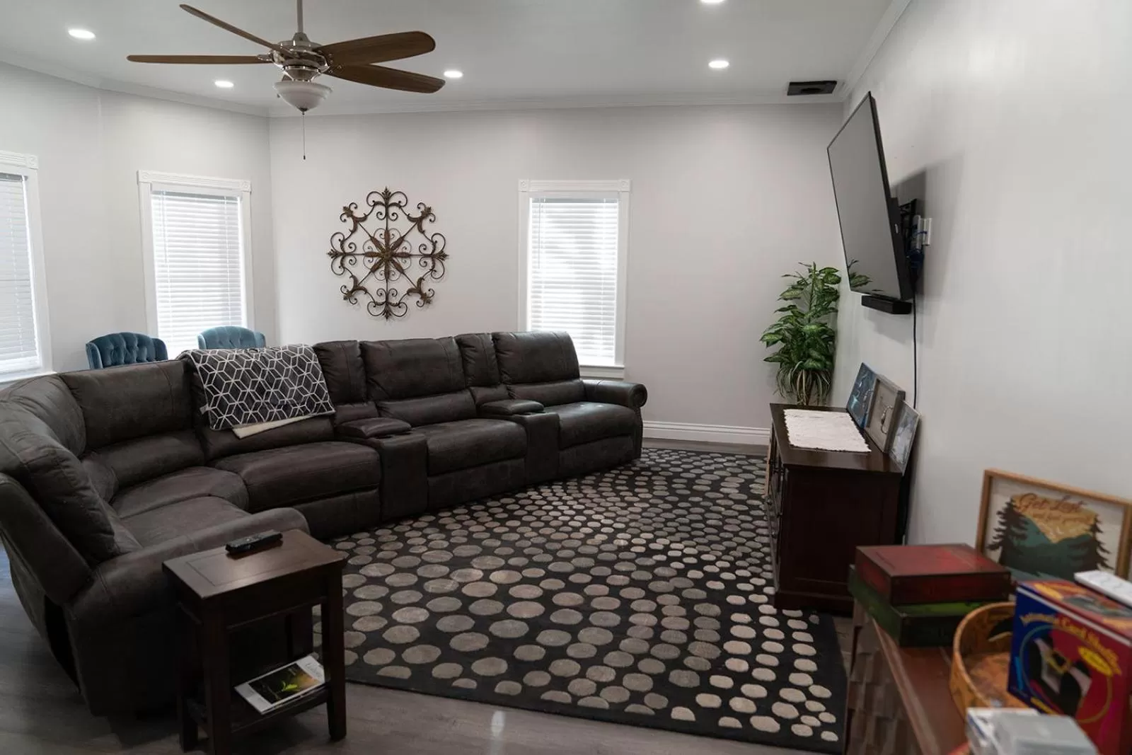 Seating Area in Tyler Inn at Zion