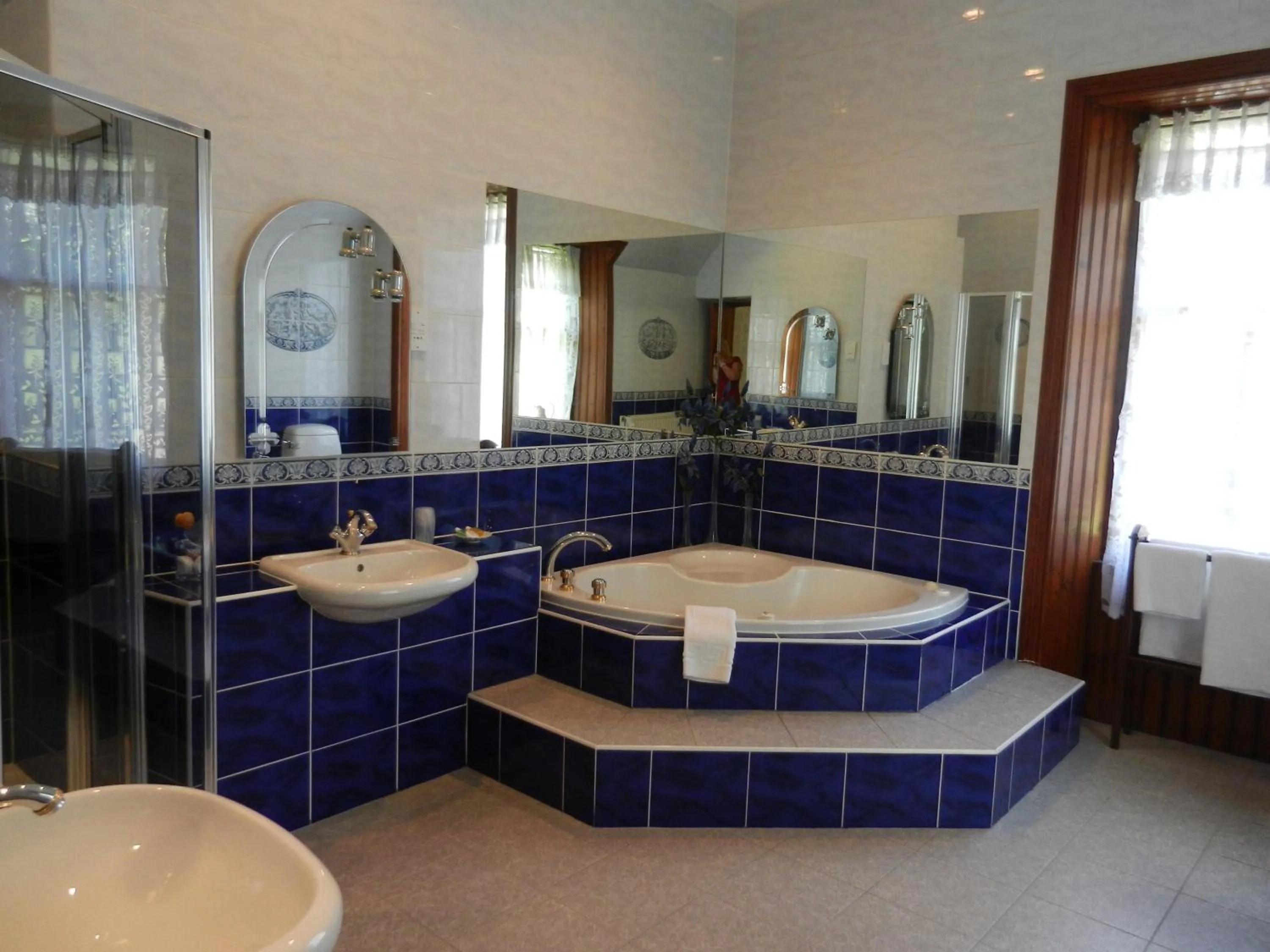 Hot Tub in Mansfield Castle Hotel