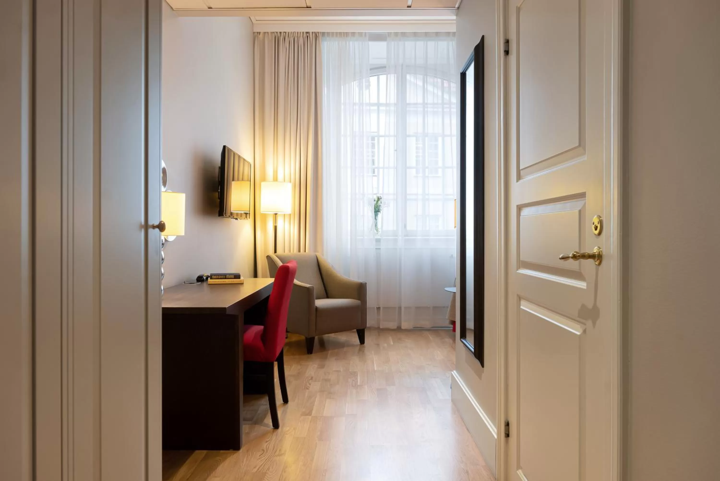 Photo of the whole room, Bed in Elite Stadshotellet Västerås