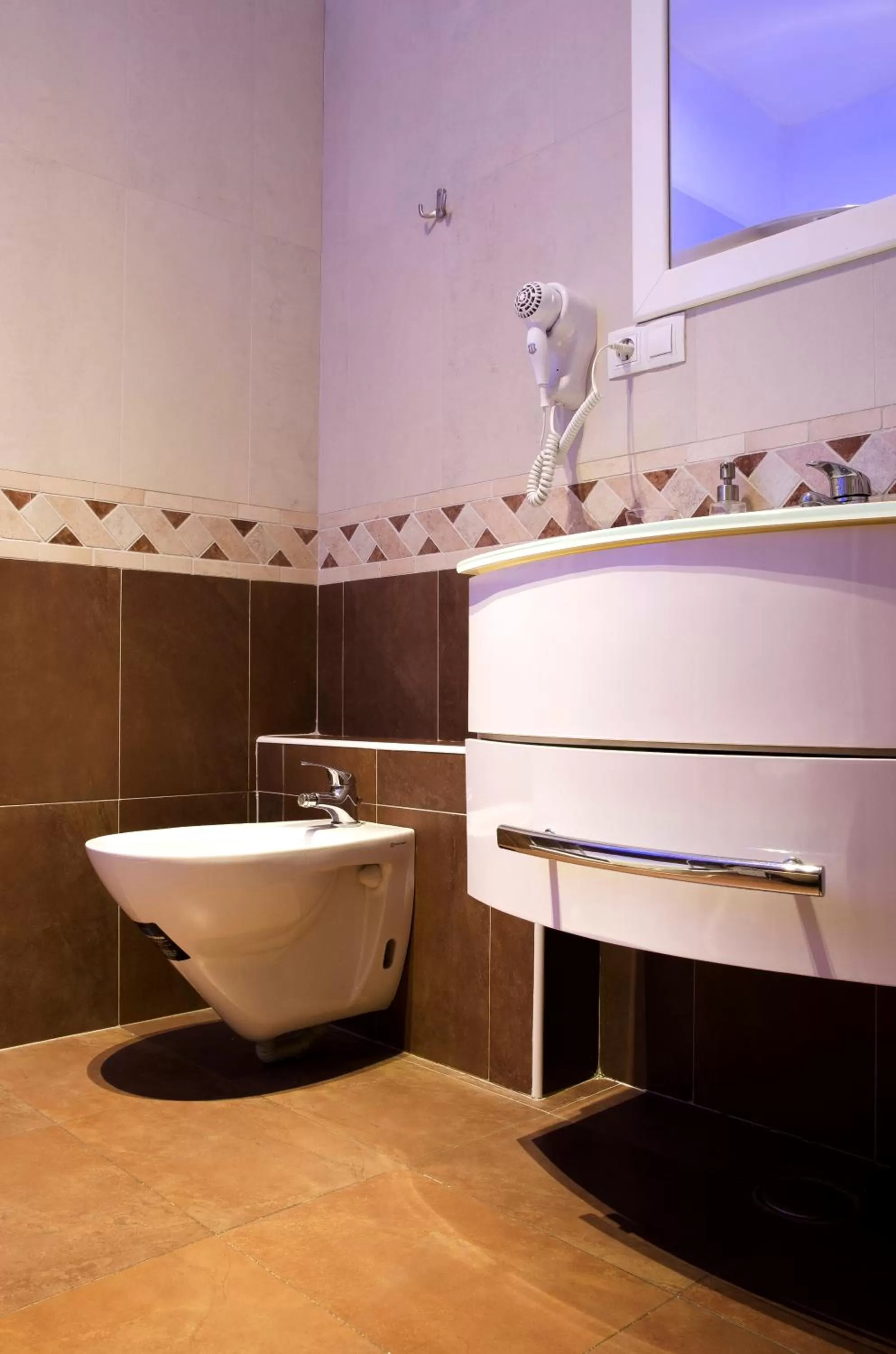 Bathroom in Dolce Vita Suites Boutique