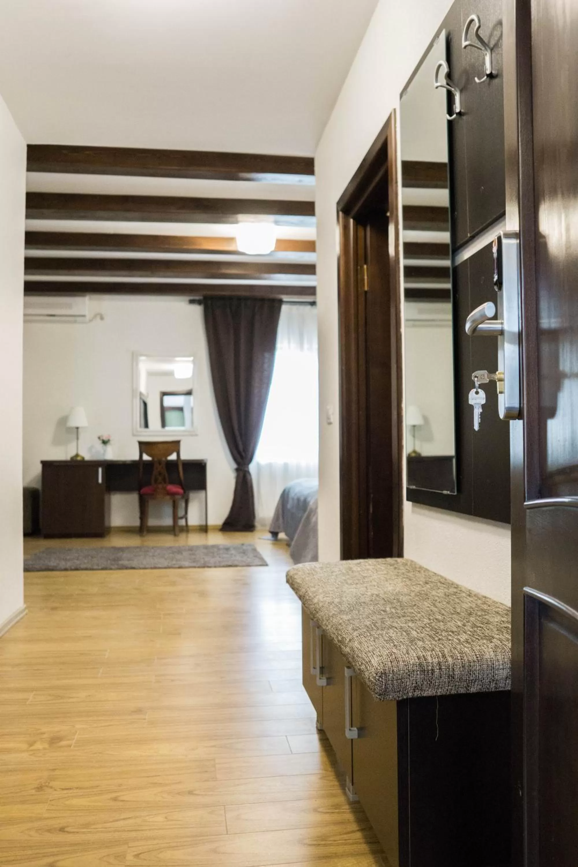 Photo of the whole room in Nest