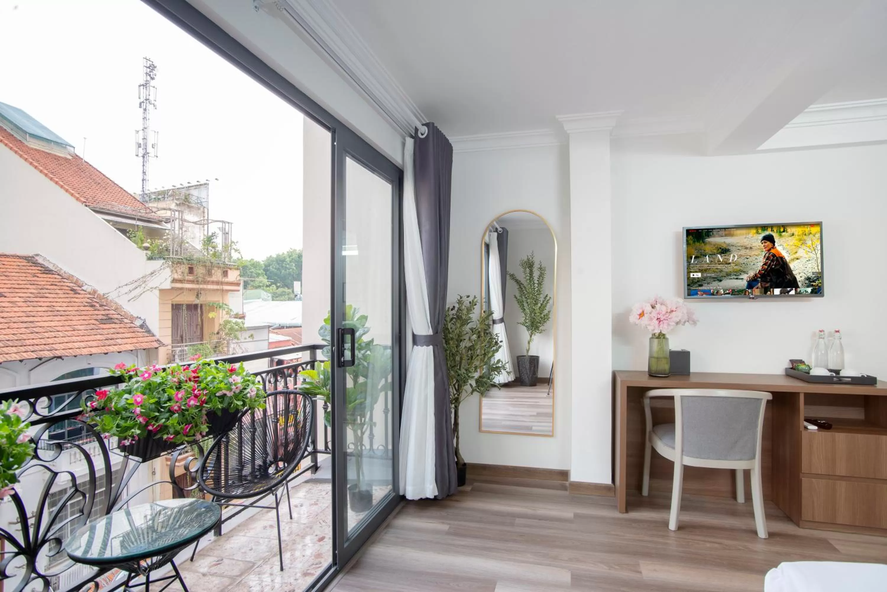 TV and multimedia in SAZI BEN THANH Hotel HCM