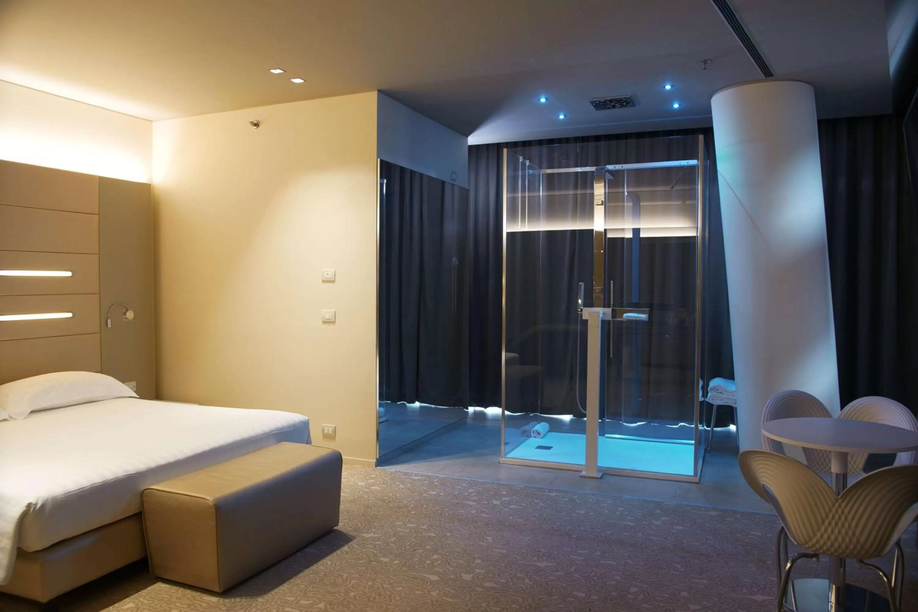 Photo of the whole room, Bed in Best Western Plus Net Tower Hotel Padova