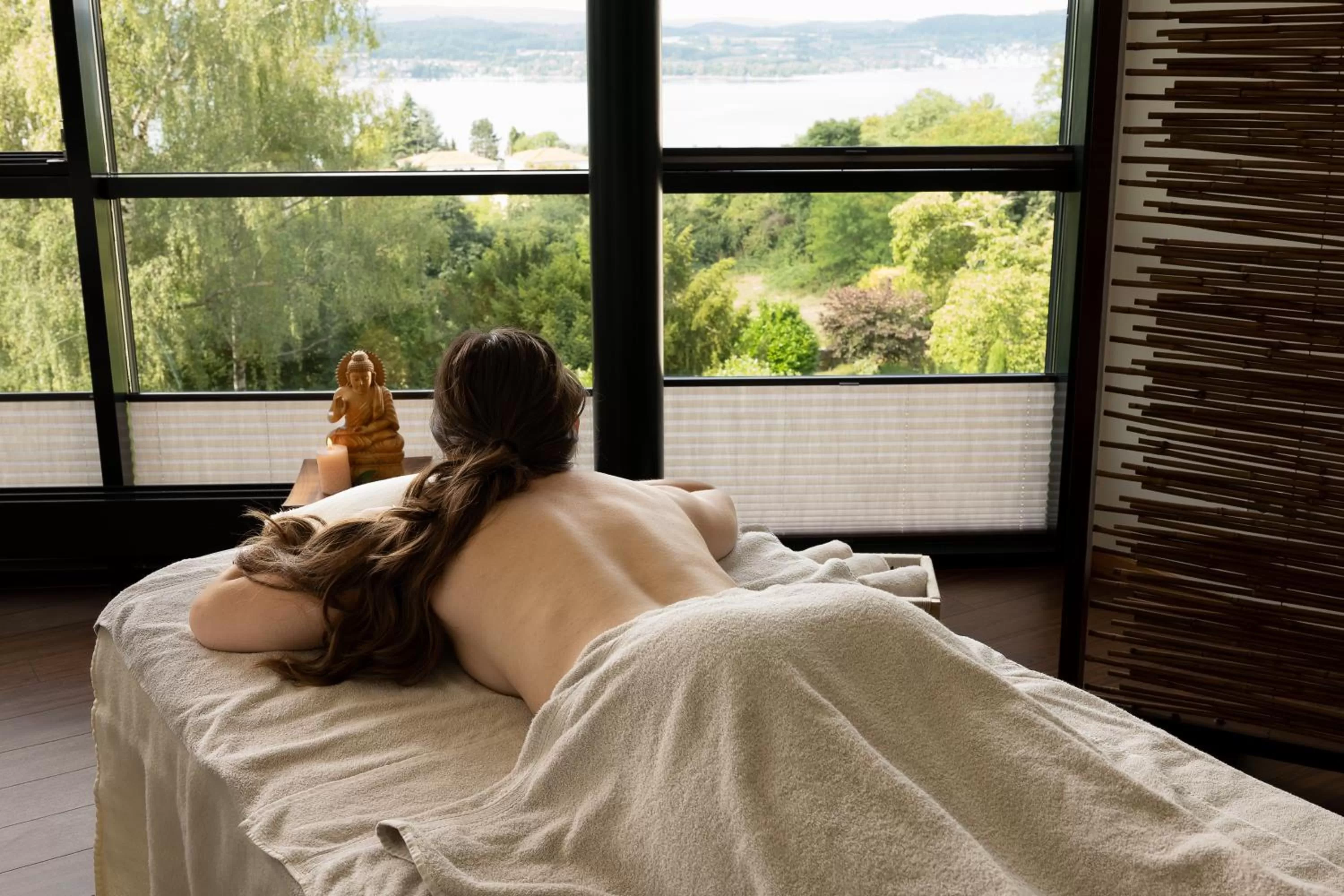 Spa and wellness centre/facilities, Bed in Parkhotel St.Leonhard