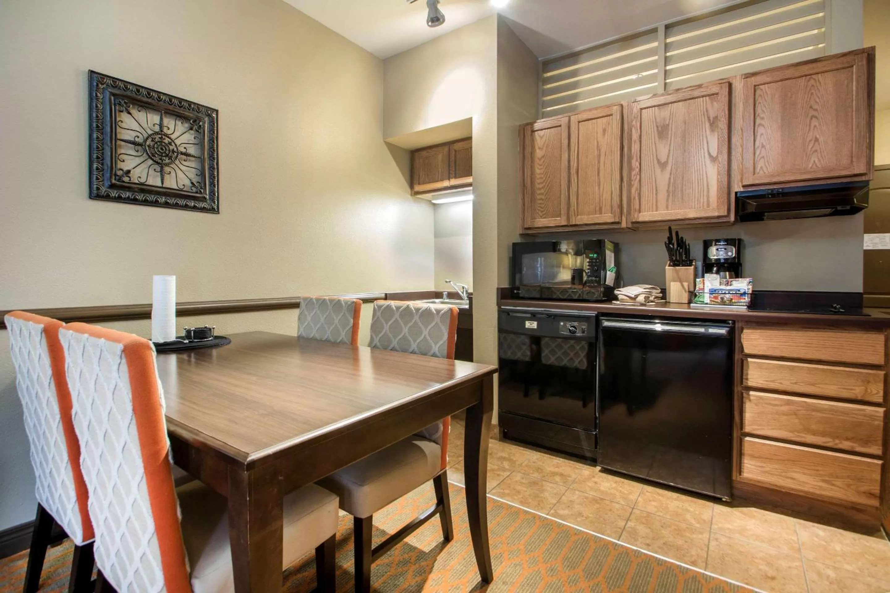 Kitchen or kitchenette in Bluegreen Vacations Odyssey Dells Resort
