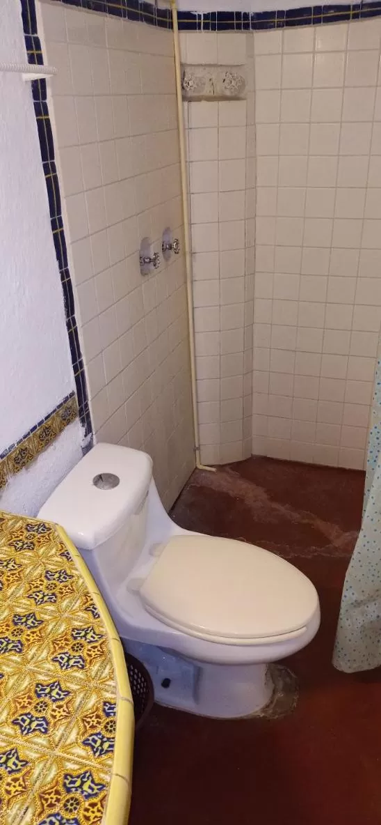 Bathroom in Hotel Mision, Acapulco centro