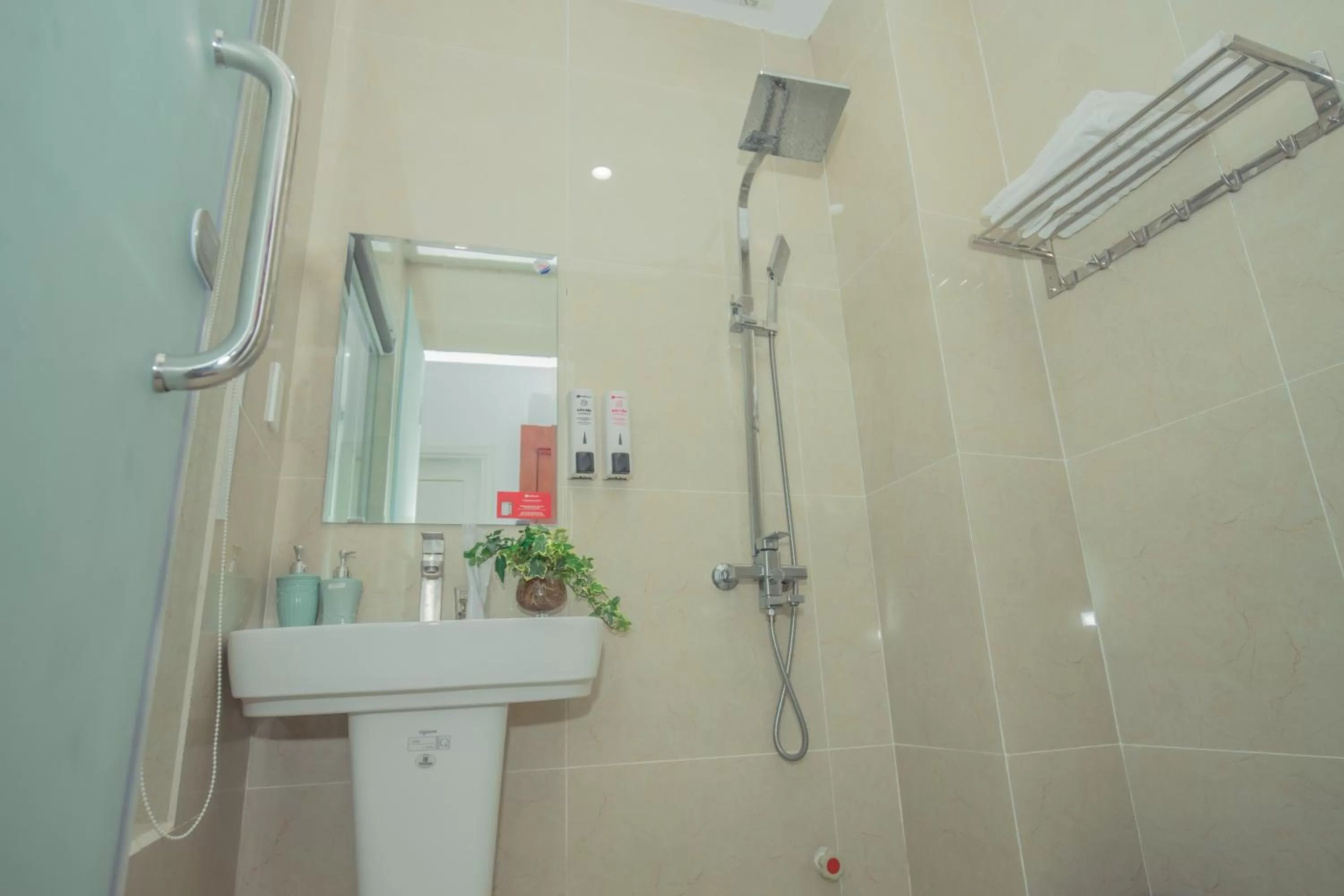 Toilet in Ngàn Phố Studio & Love Hotel