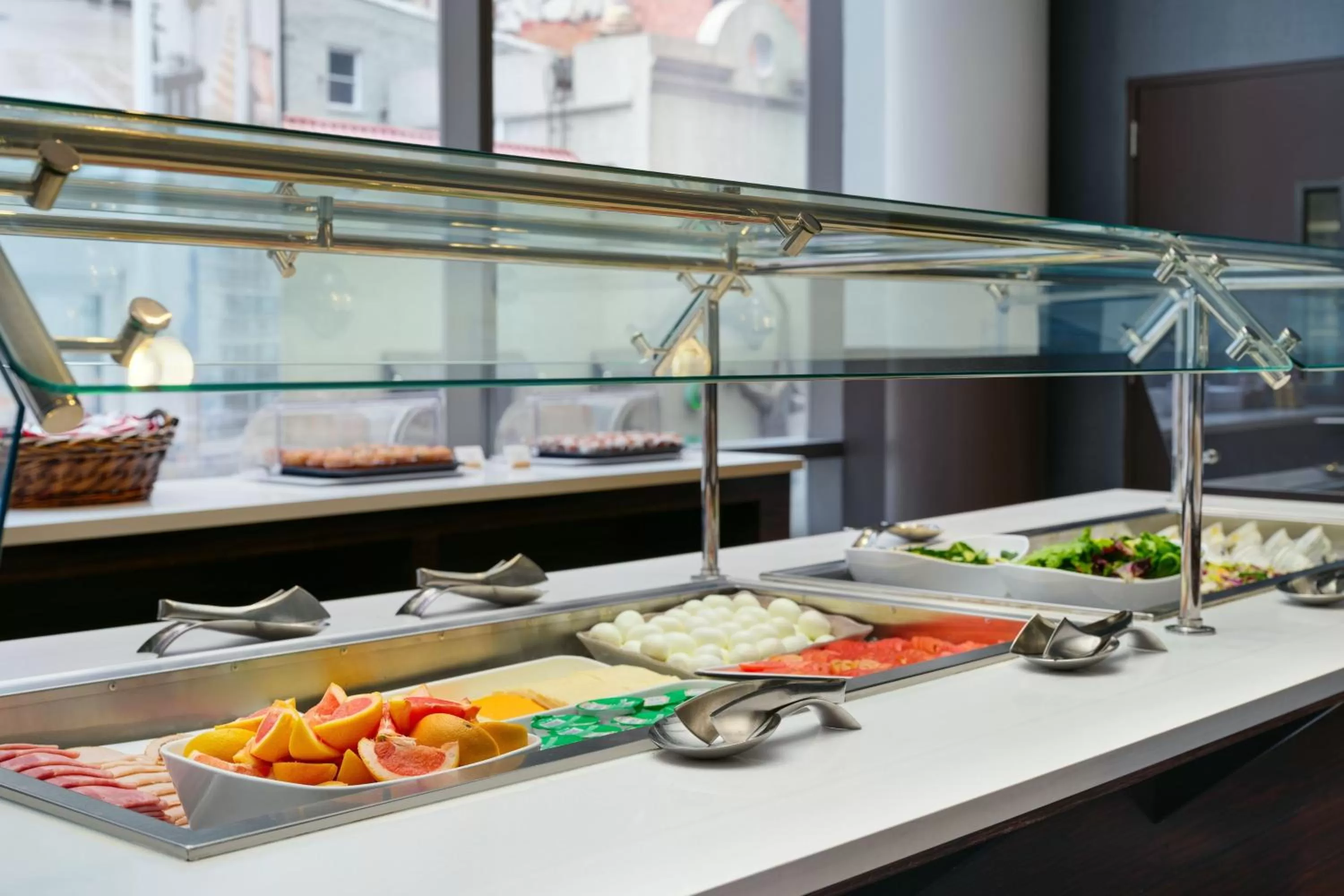 Breakfast in Residence Inn by Marriott New York Manhattan/Central Park