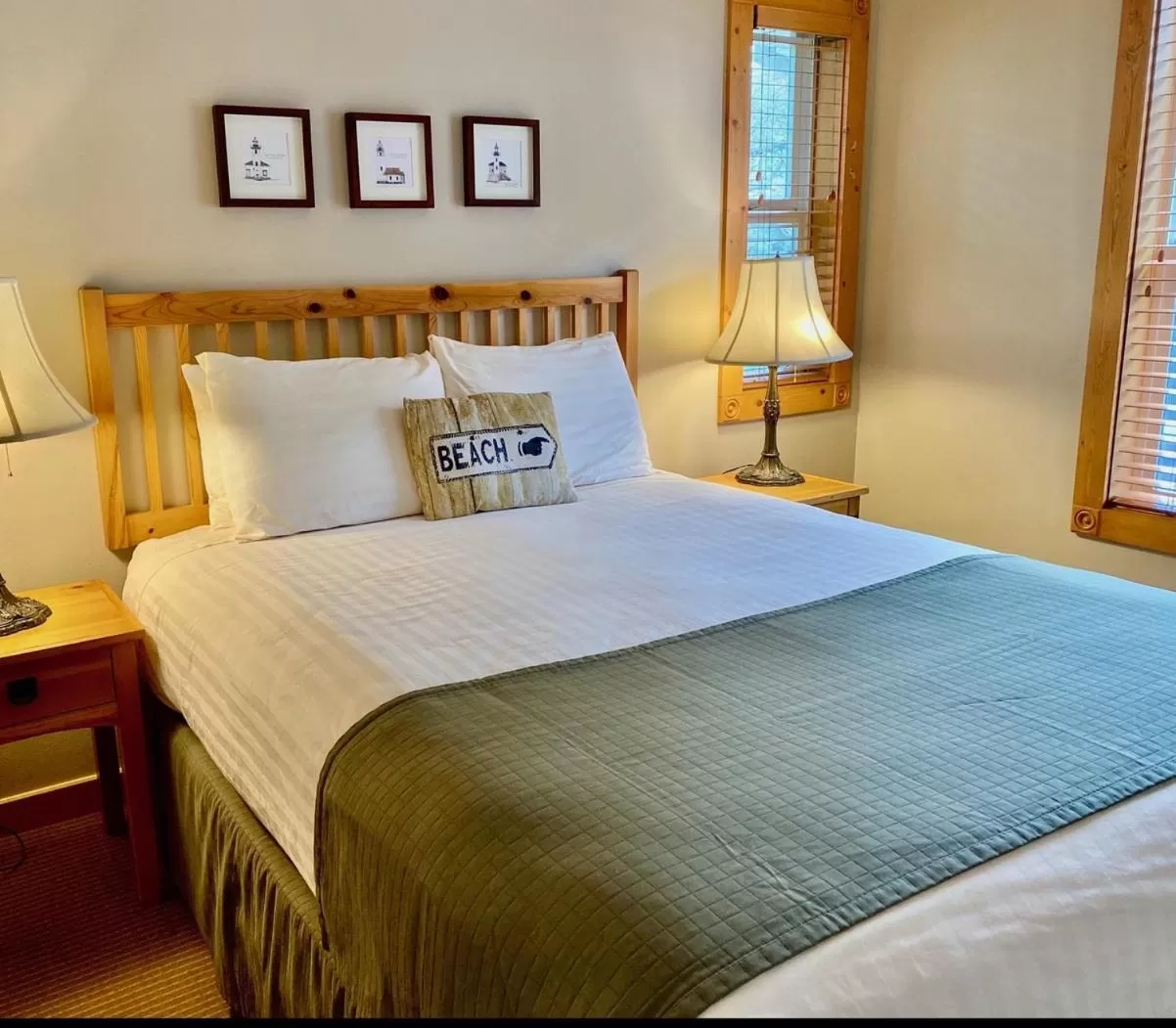 Bedroom, Bed in Lighthouse Inn