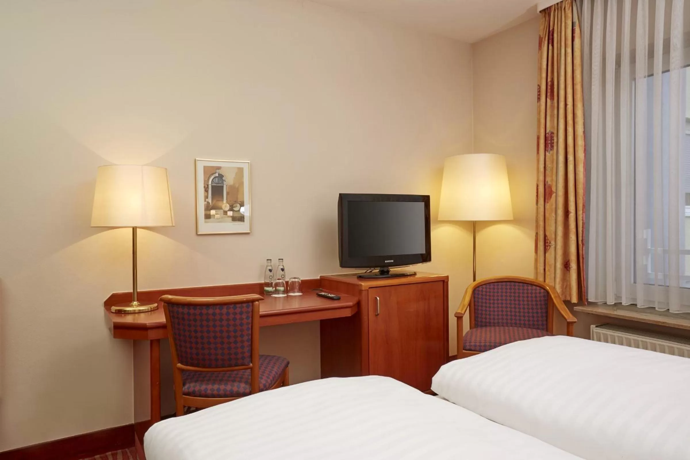 Standard Double Room in Garner Hotel Mannheim City by IHG
