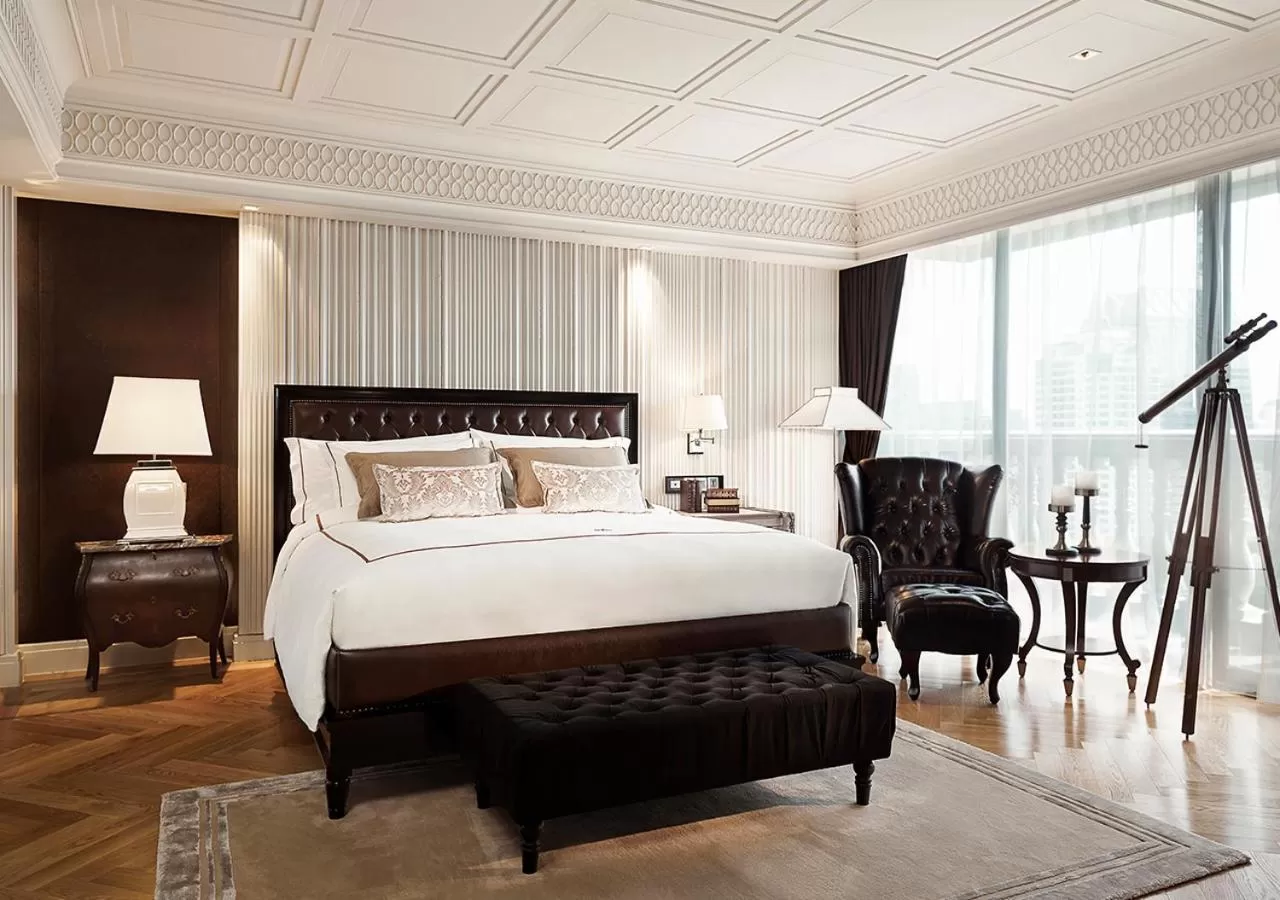 Photo of the whole room, Bed in Hotel Muse Bangkok Langsuan - MGallery