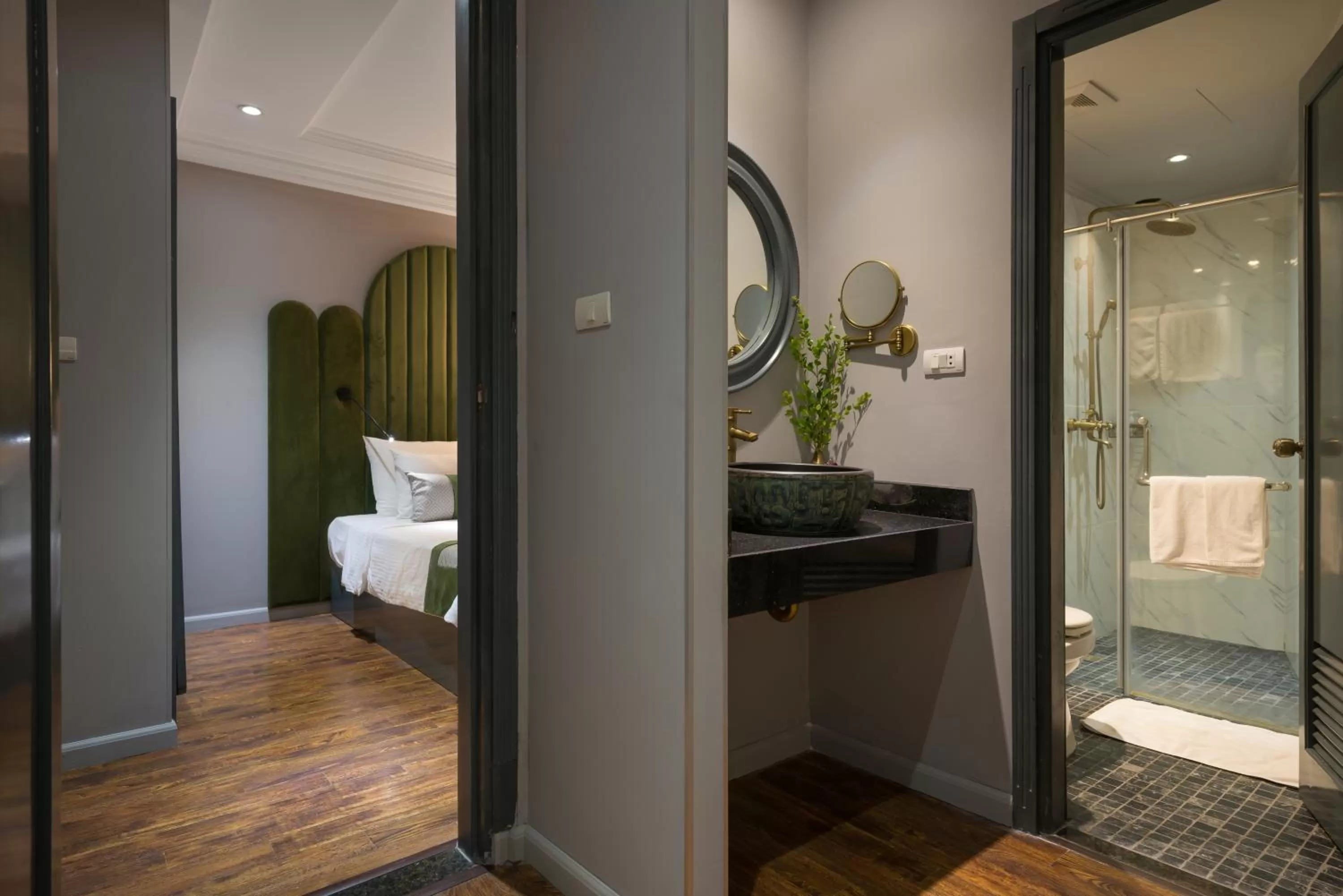 Bathroom, Bed in Hanoi Center Silk Hotel & Travel