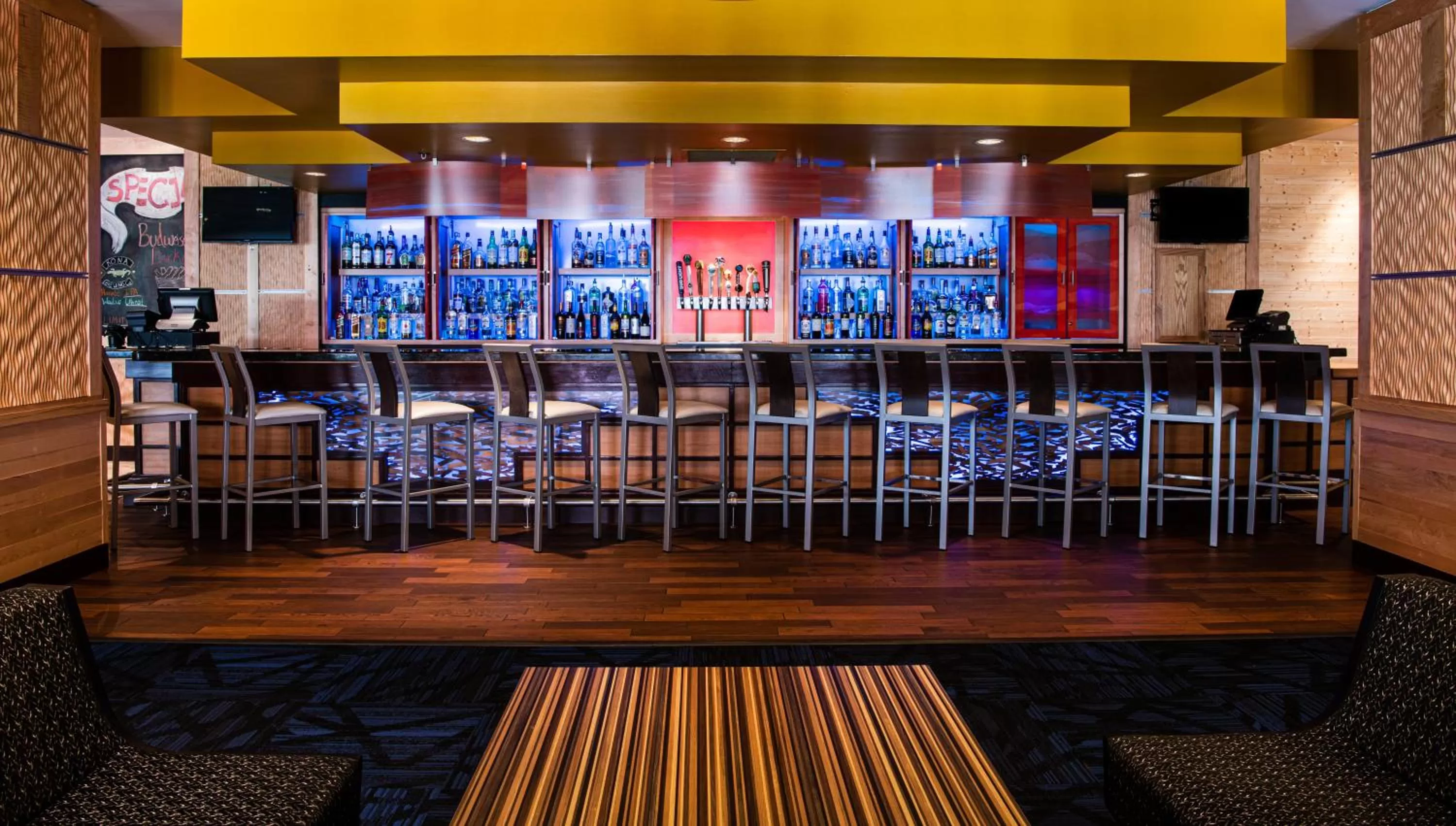 Lounge or bar in NCED Conference Center & Hotel