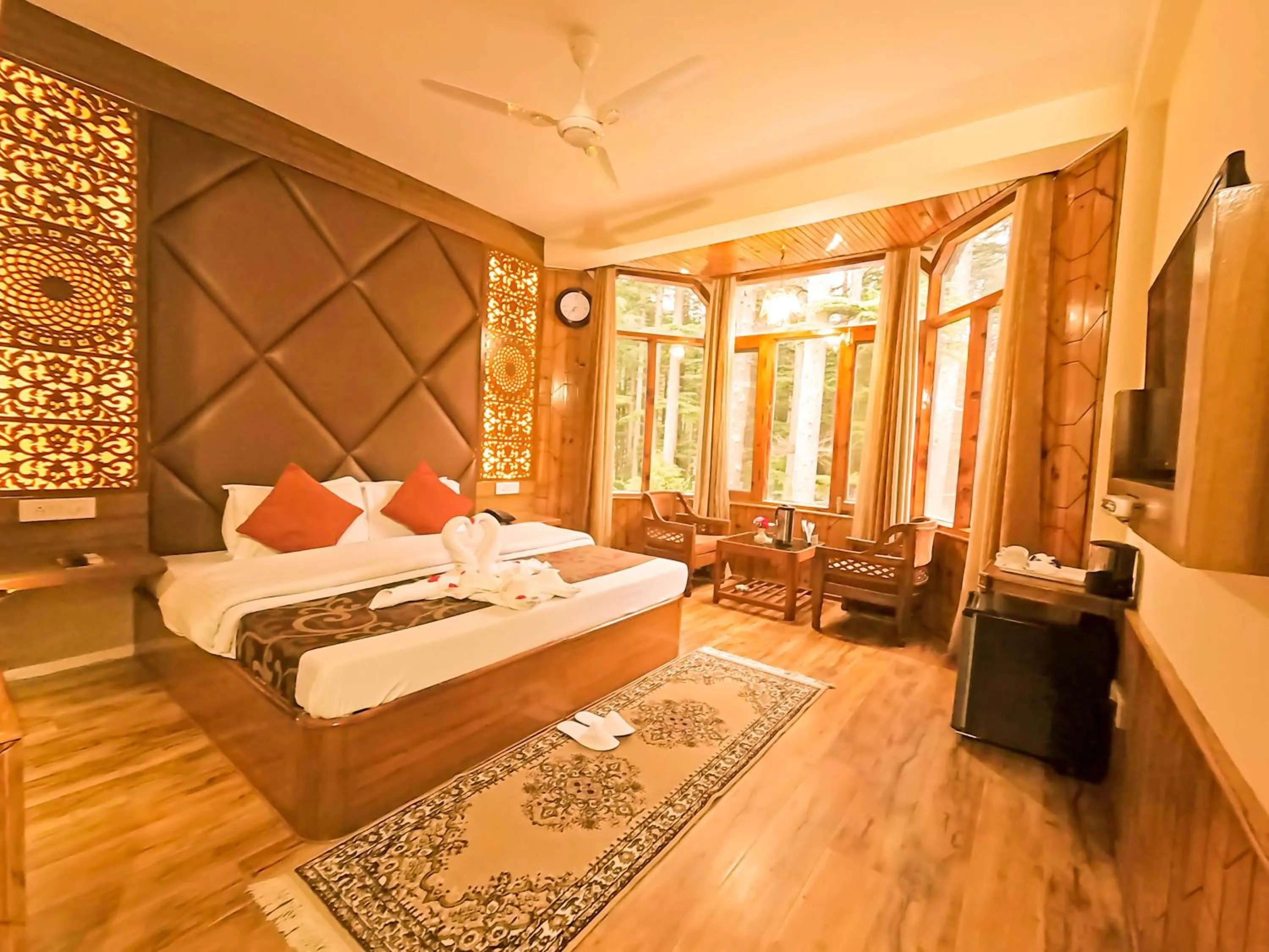 Bedroom, Bed in Hotel Mountain Top