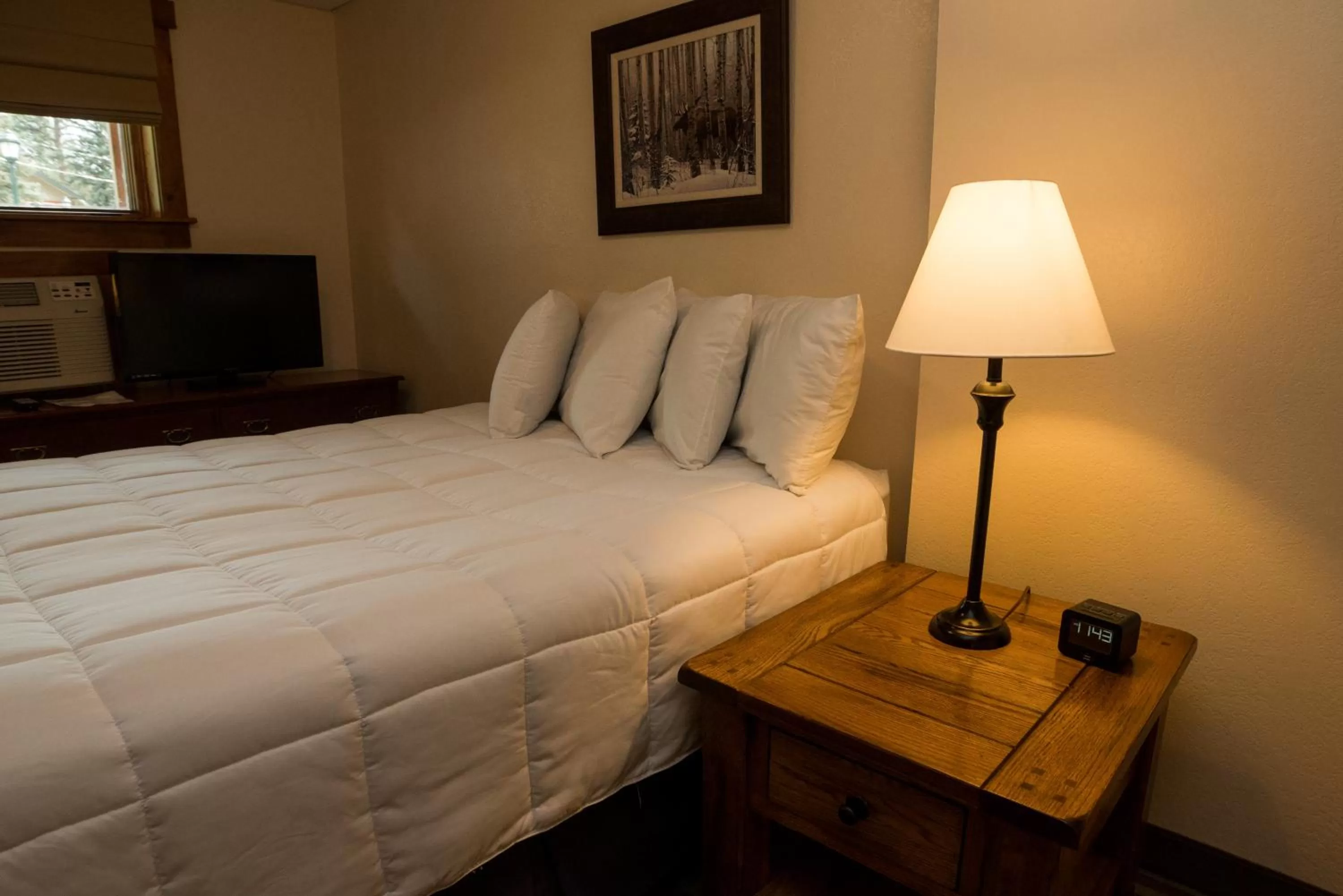 Bed in Silver Moon Inn