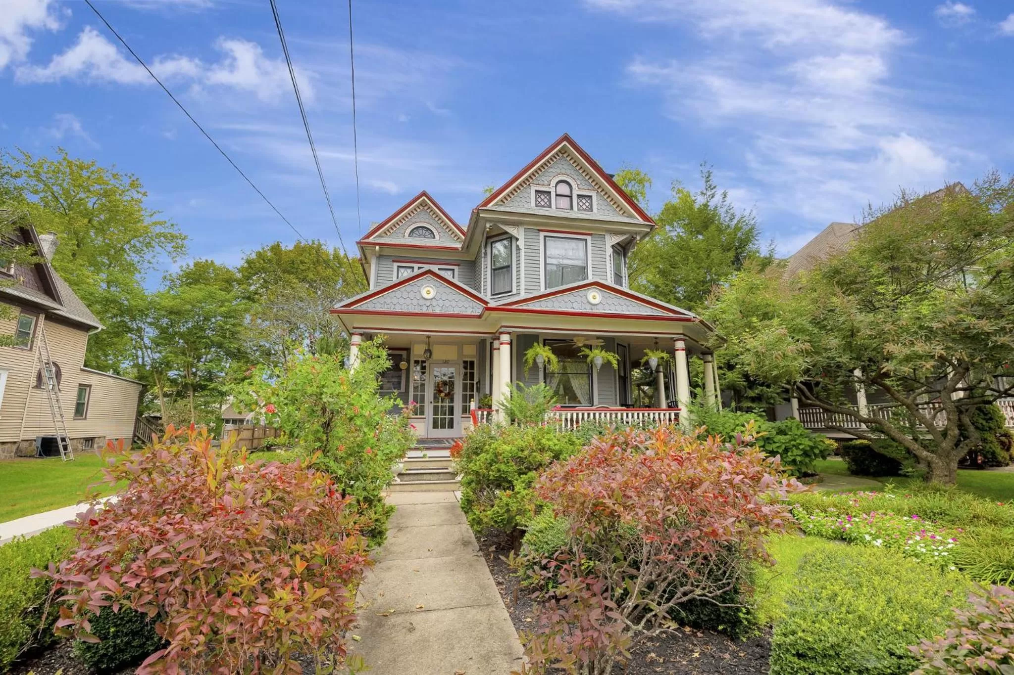 Property building in The Inn on Holly B&B
