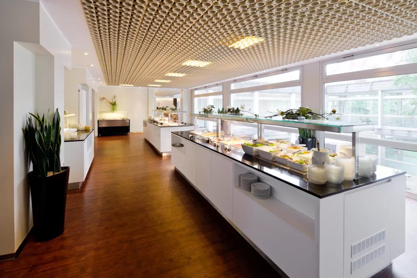 Restaurant/places to eat in Gesundheitszentrum Helenenquelle