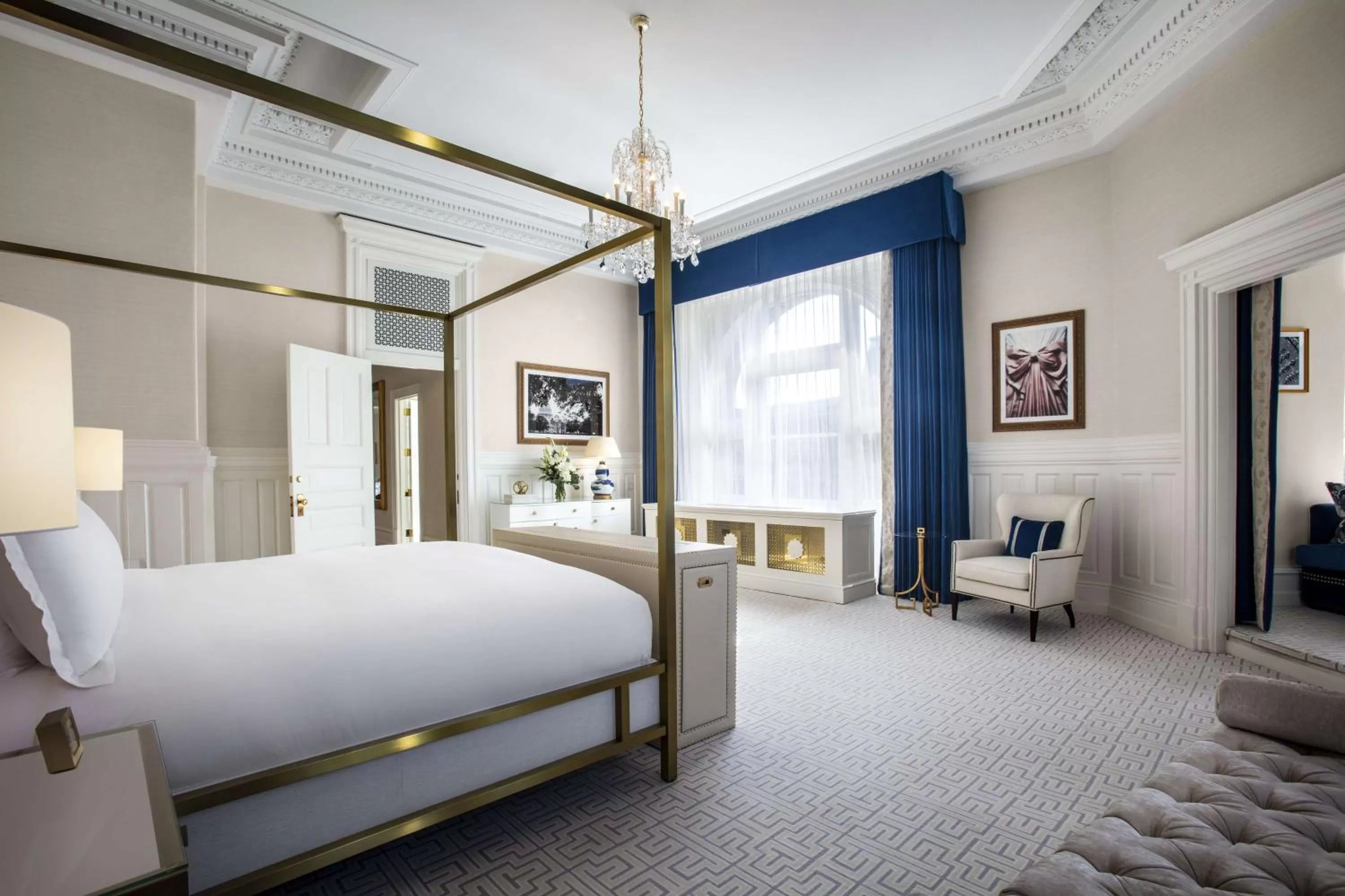 Bed in Waldorf Astoria Washington DC