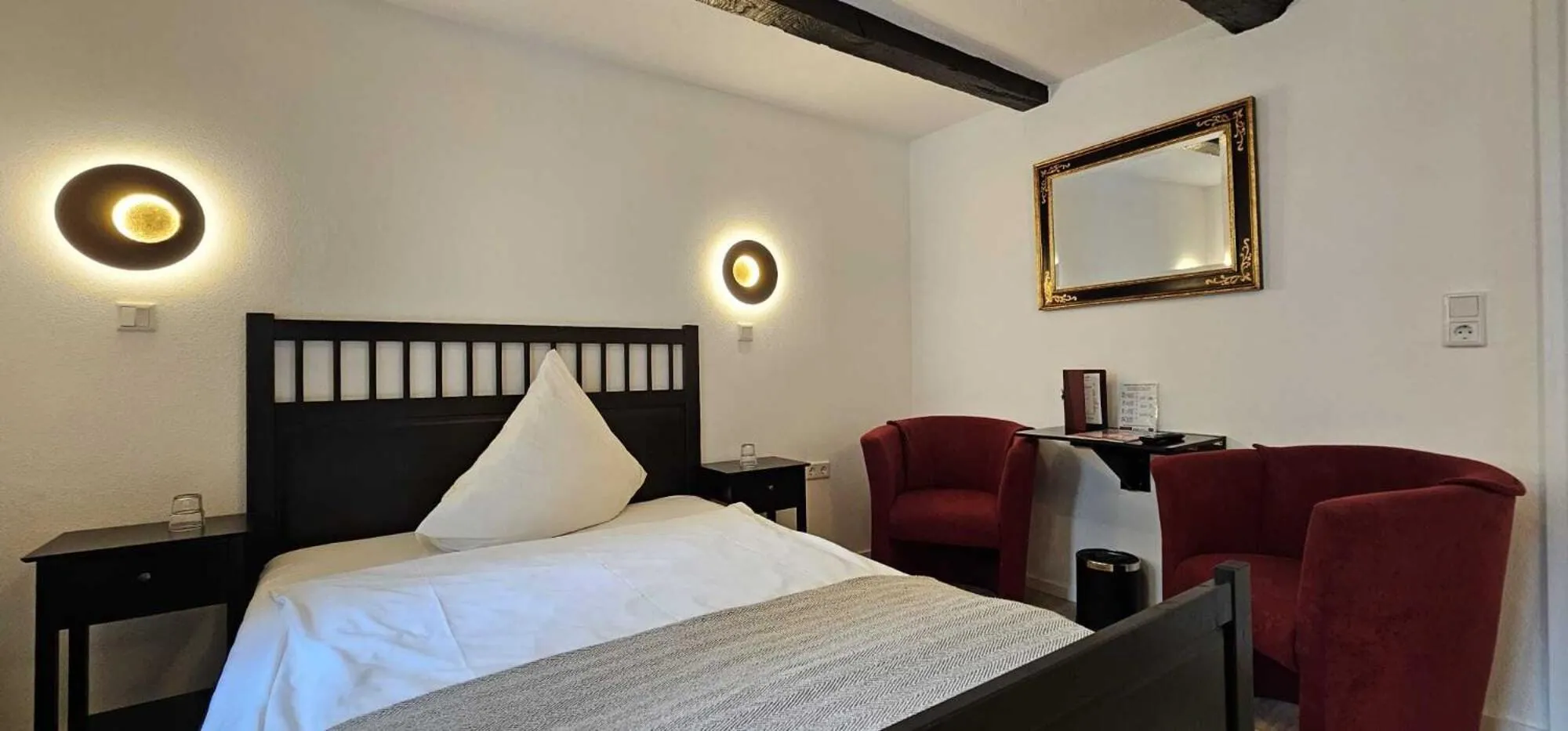 Bedroom, Bed in Altes Backhaus