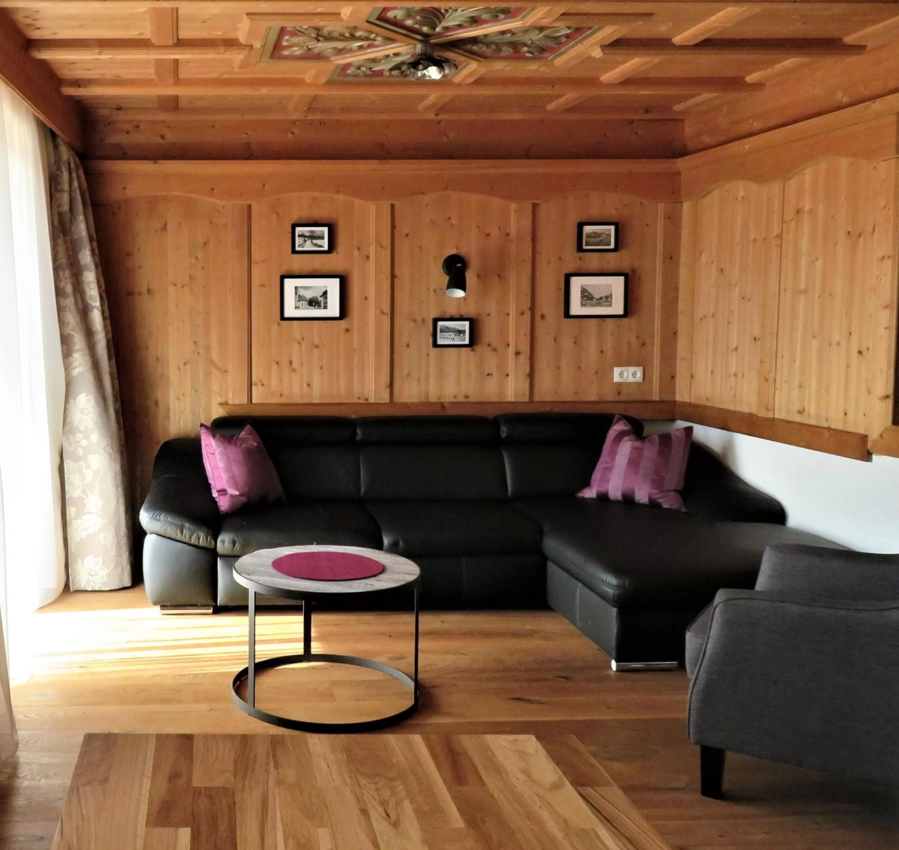 Photo of the whole room in Hotel Seelos