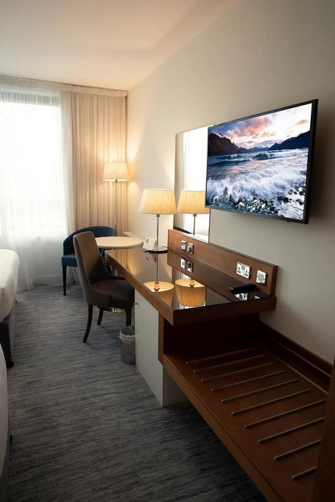 TV and multimedia, Bed in The Ellison