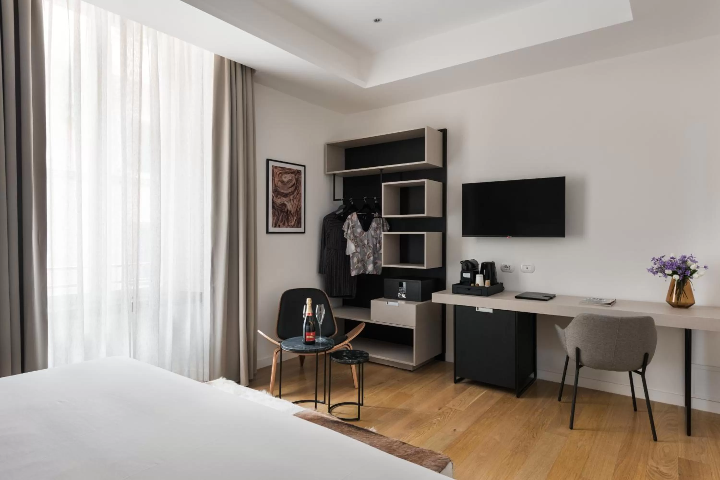 TV and multimedia, Bed in AT 41