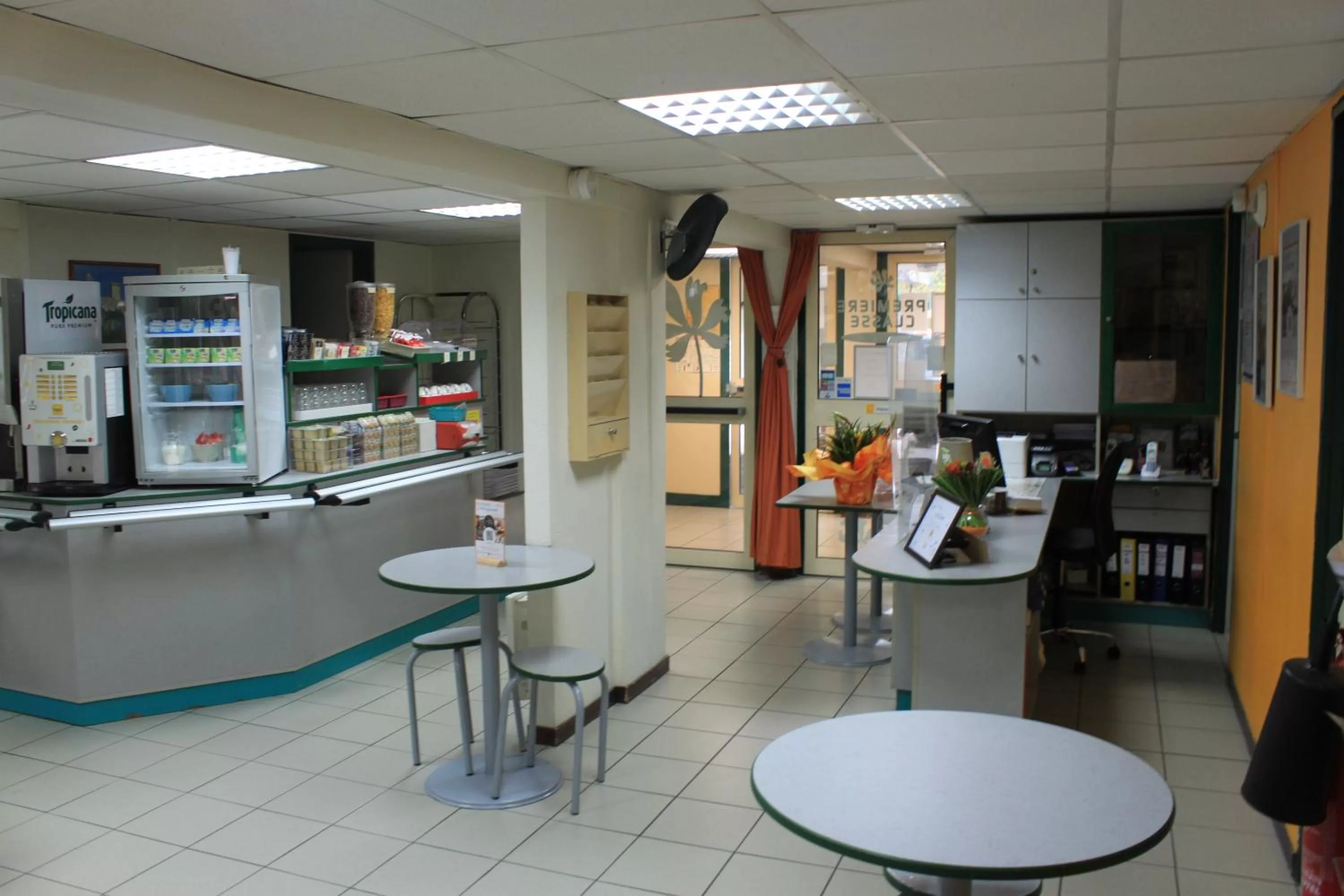 Lobby or reception in Hôtel Premiere Classe Pamiers