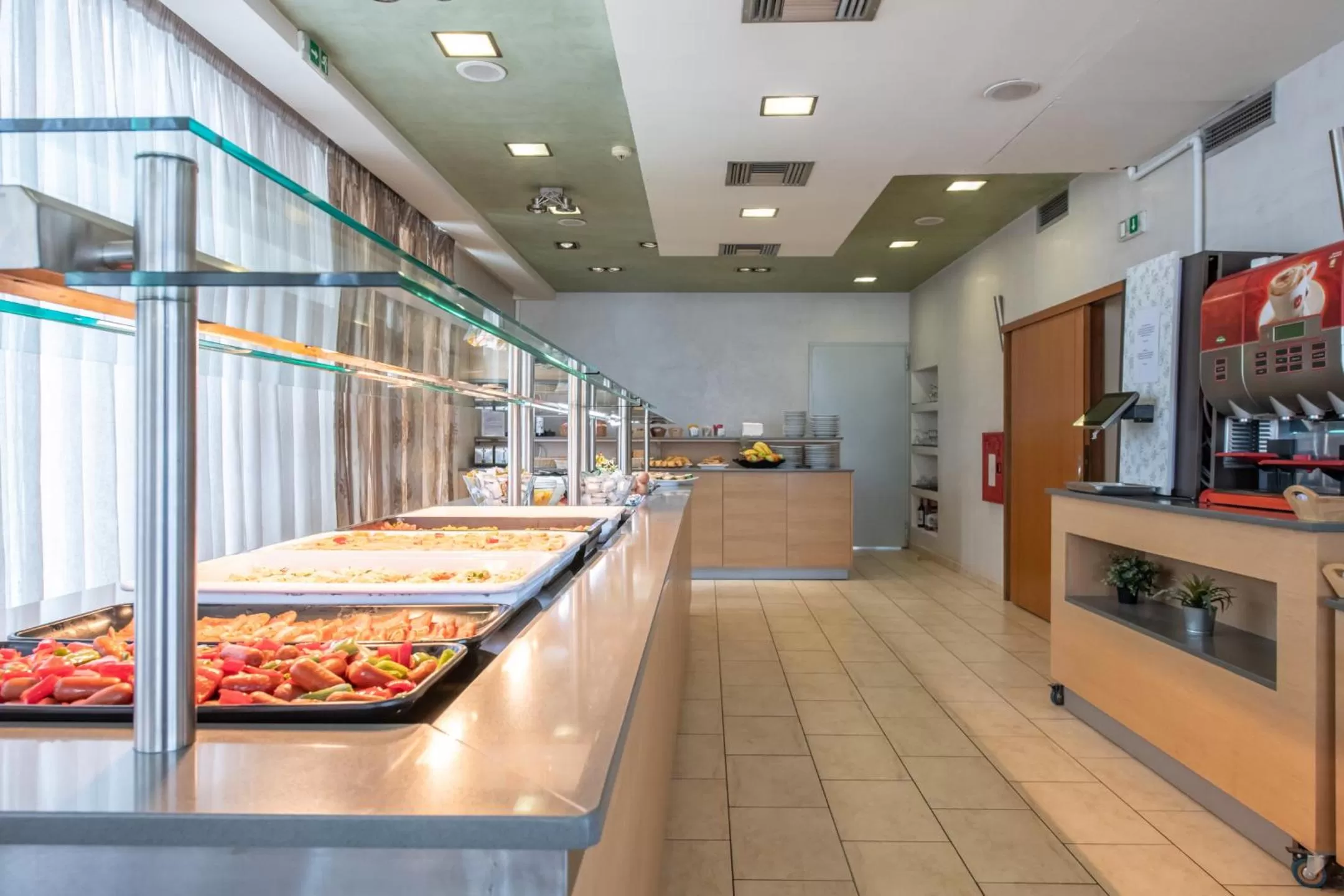 Buffet breakfast in Athens Golden City Hotel