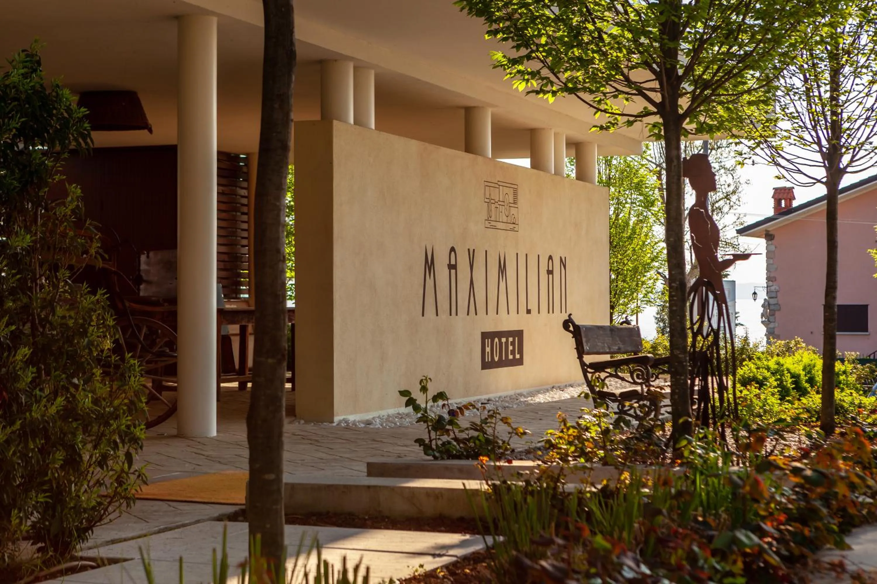 Property building in Hotel Maximilian