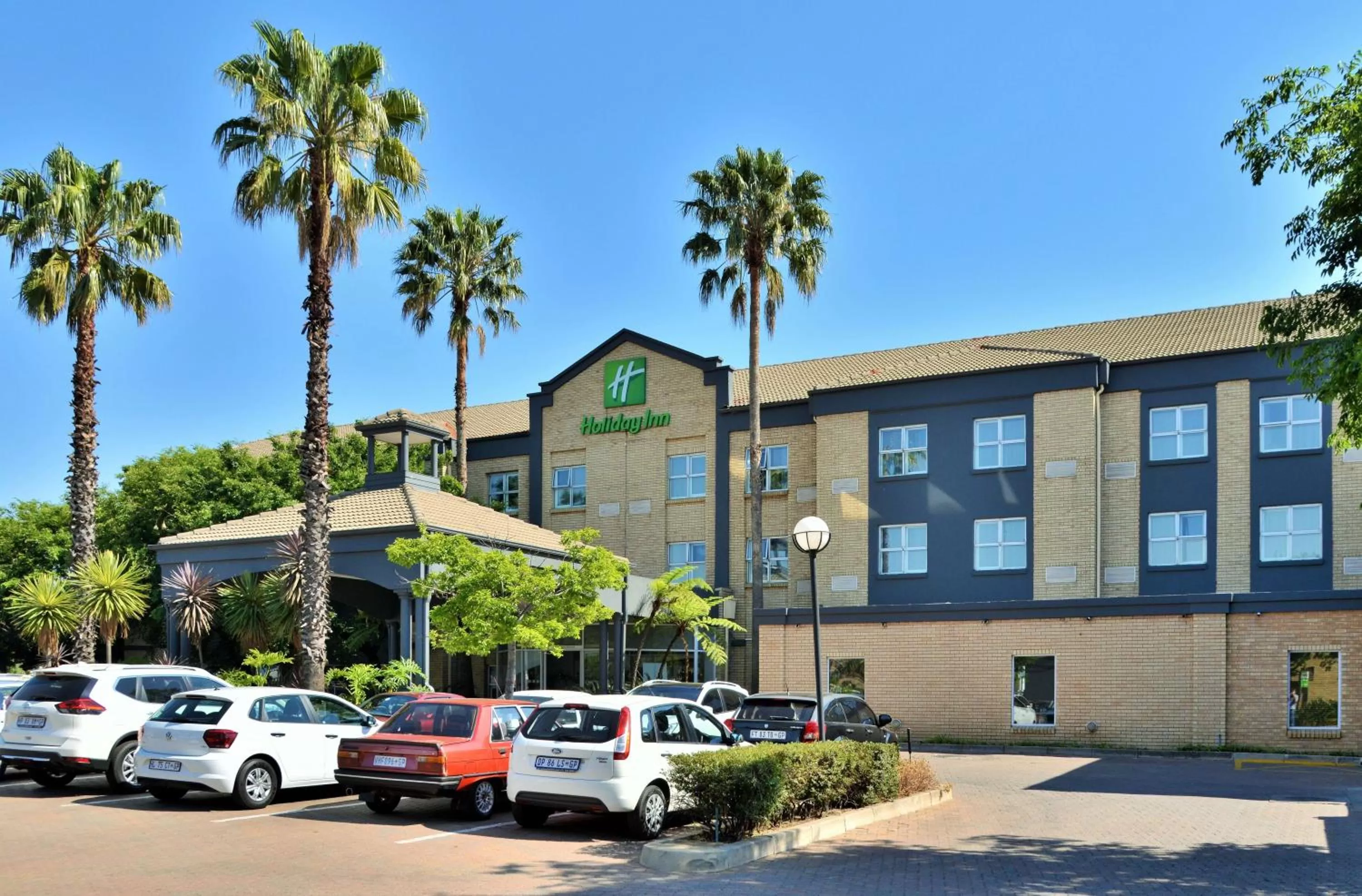 Property building in Holiday Inn Johannesburg OR Tambo Airport Hotel by IHG